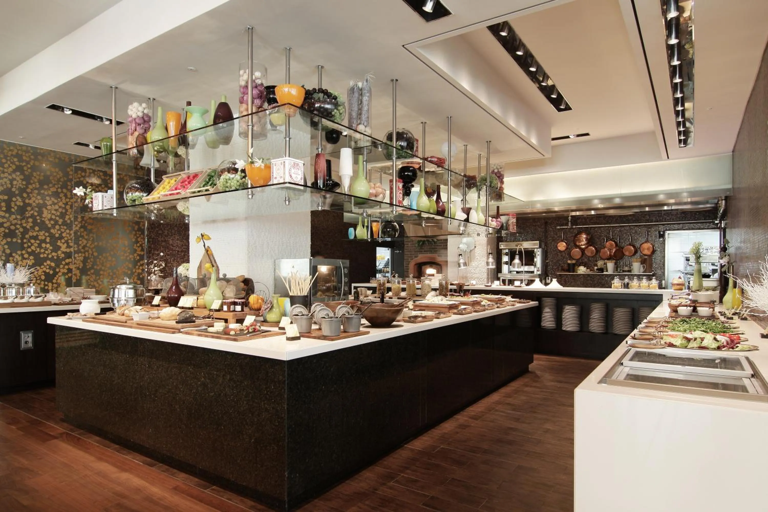 Buffet breakfast in Nongshim Hotel