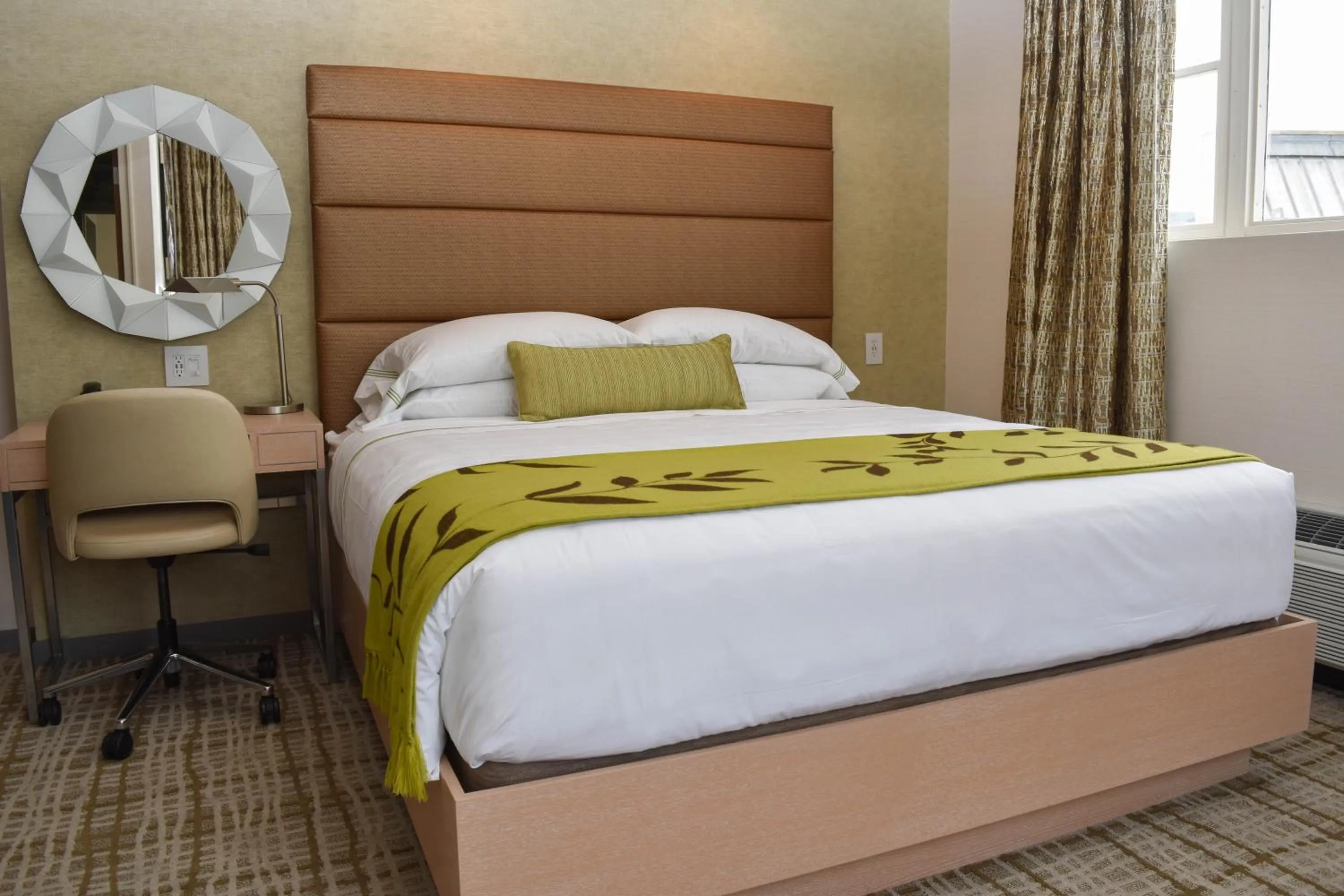 Bed in The Fredonia Hotel