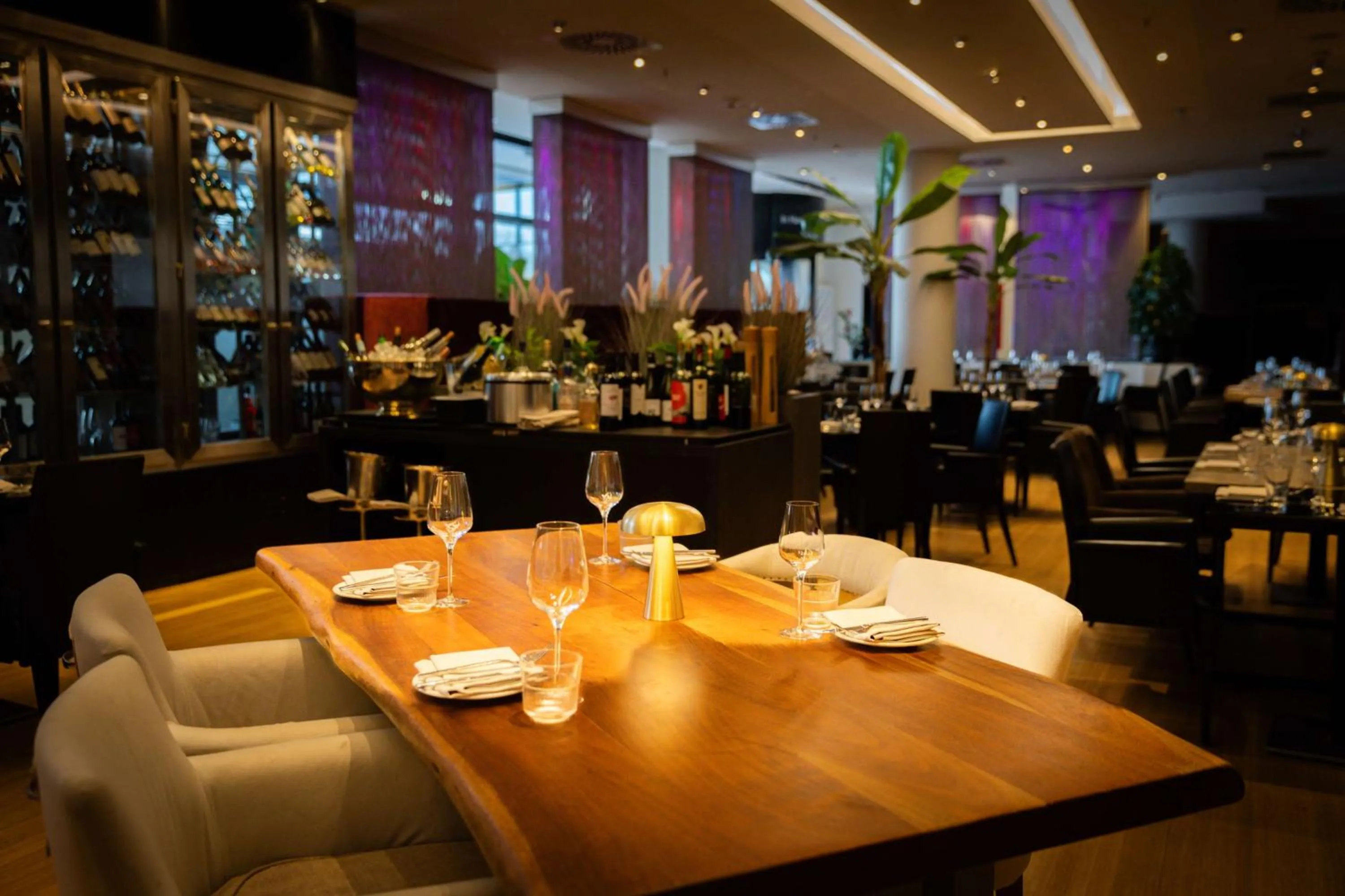 Restaurant/places to eat in Radisson Blu Hotel, Hamburg