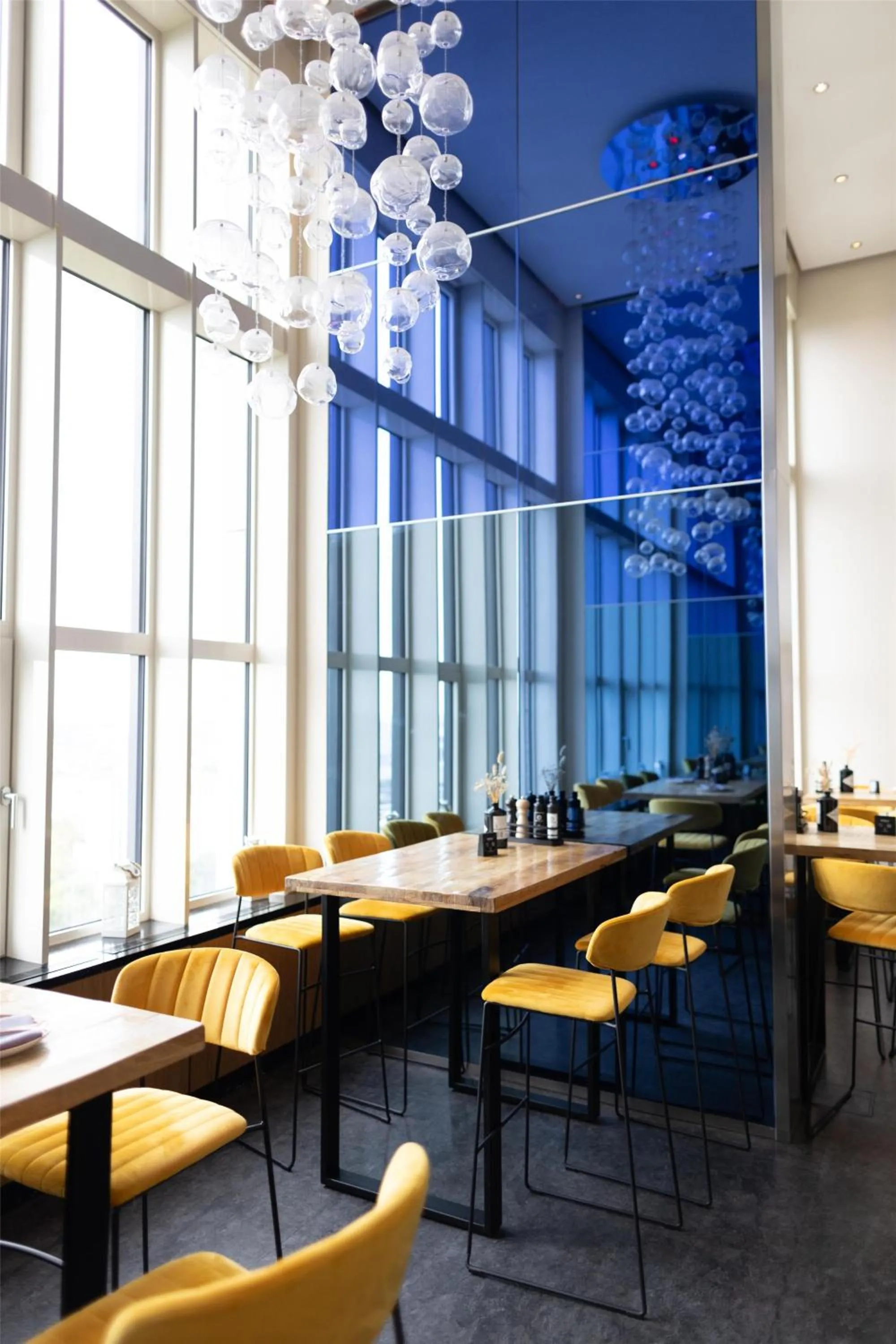 Restaurant/places to eat in Radisson Blu Hotel, Hamburg