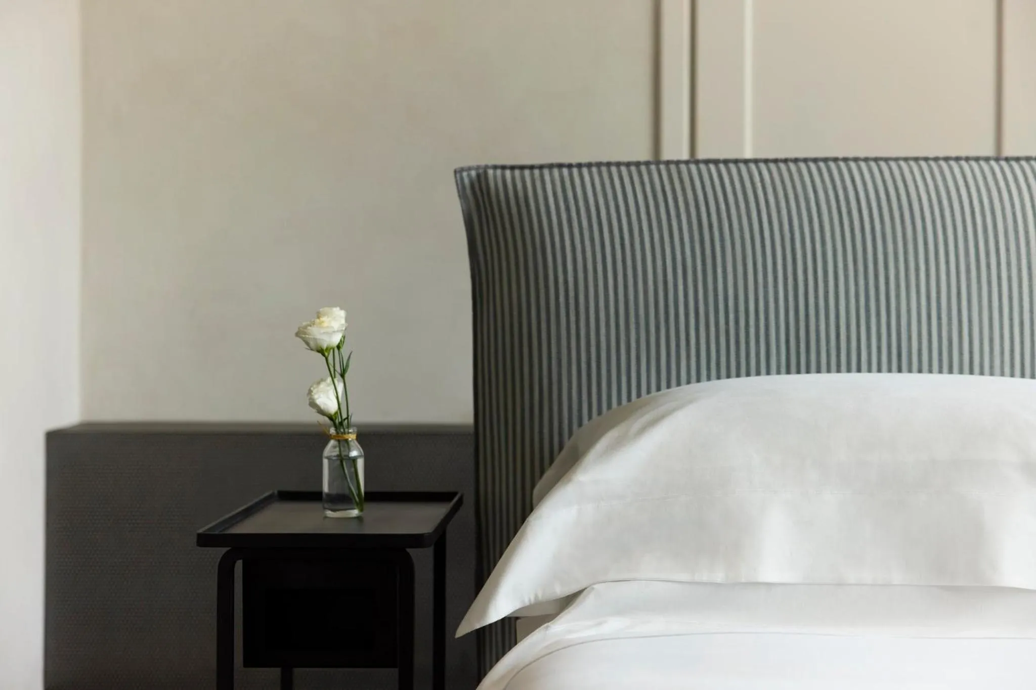 Photo of the whole room, Bed in COMO Castello Del Nero