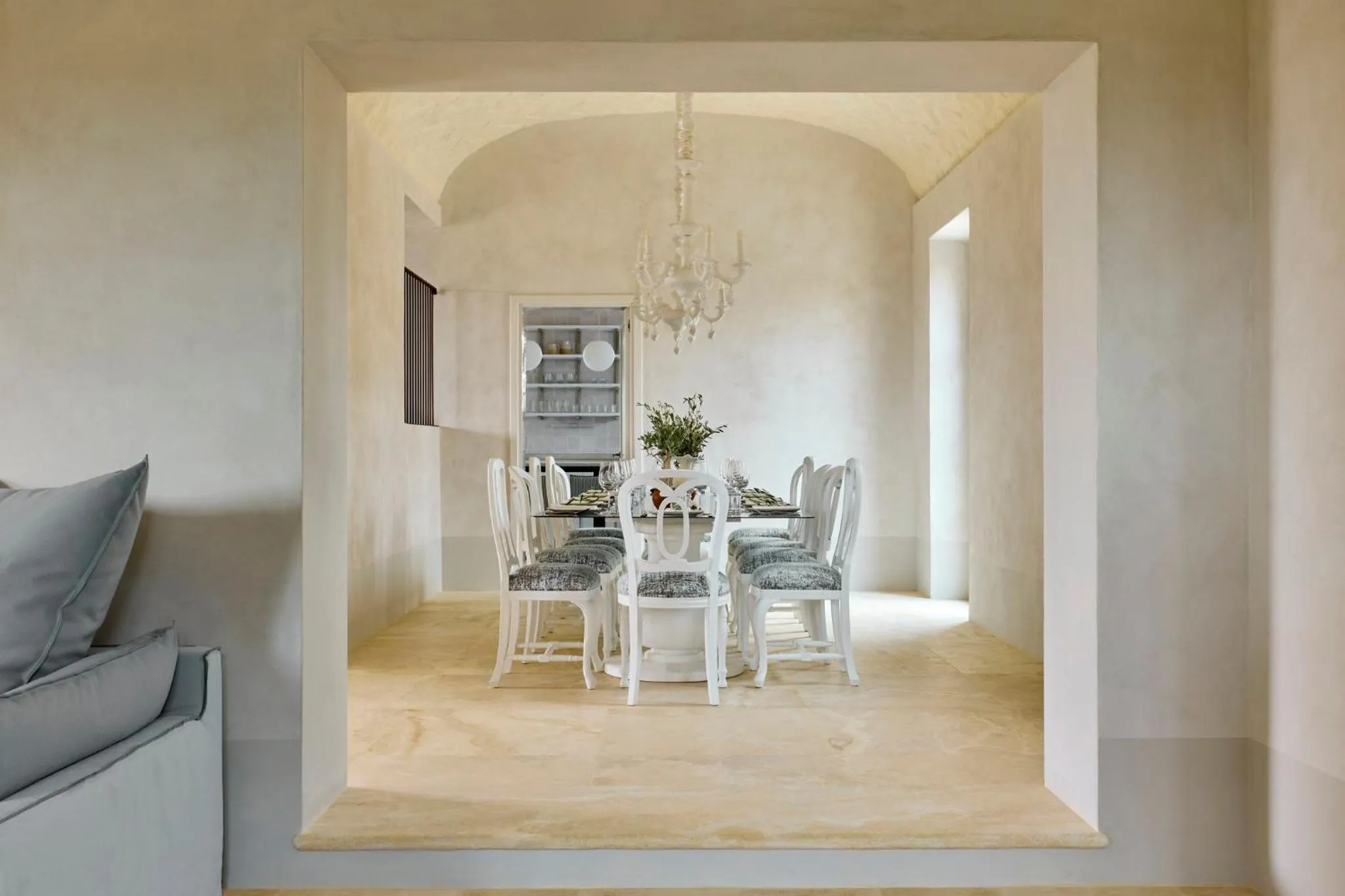 Photo of the whole room in COMO Castello Del Nero