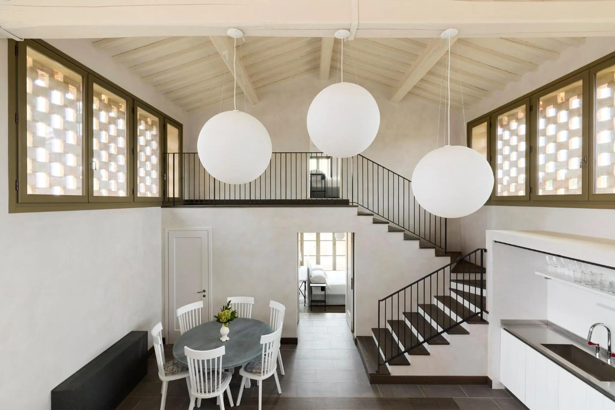 Photo of the whole room in COMO Castello Del Nero