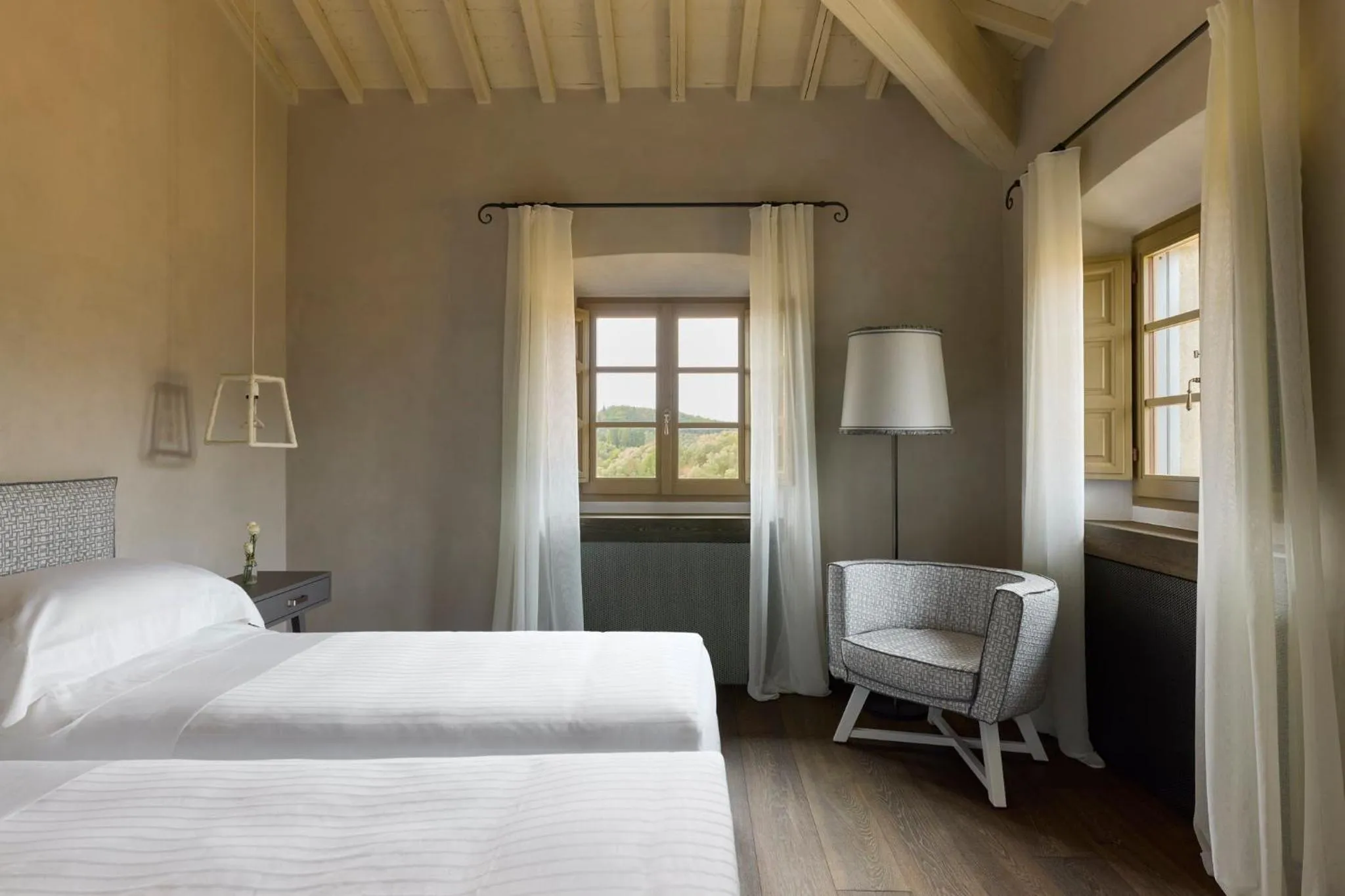 Photo of the whole room, Bed in COMO Castello Del Nero