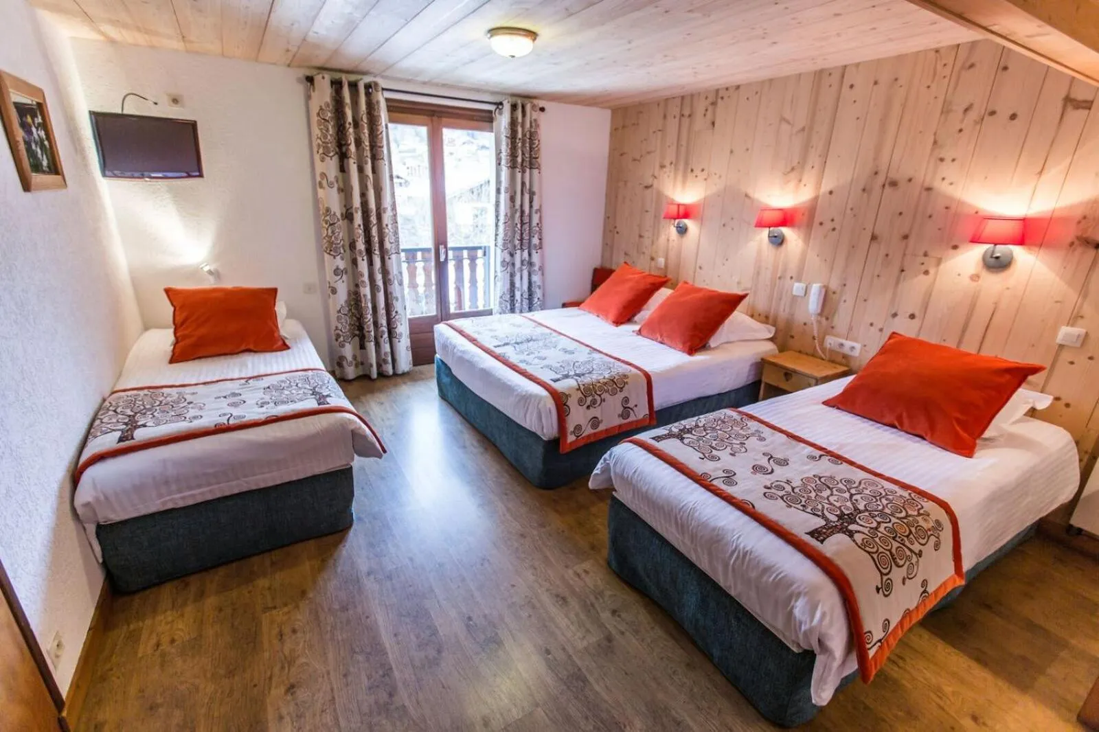 Bedroom, Bed in Hotel Les Bruyères