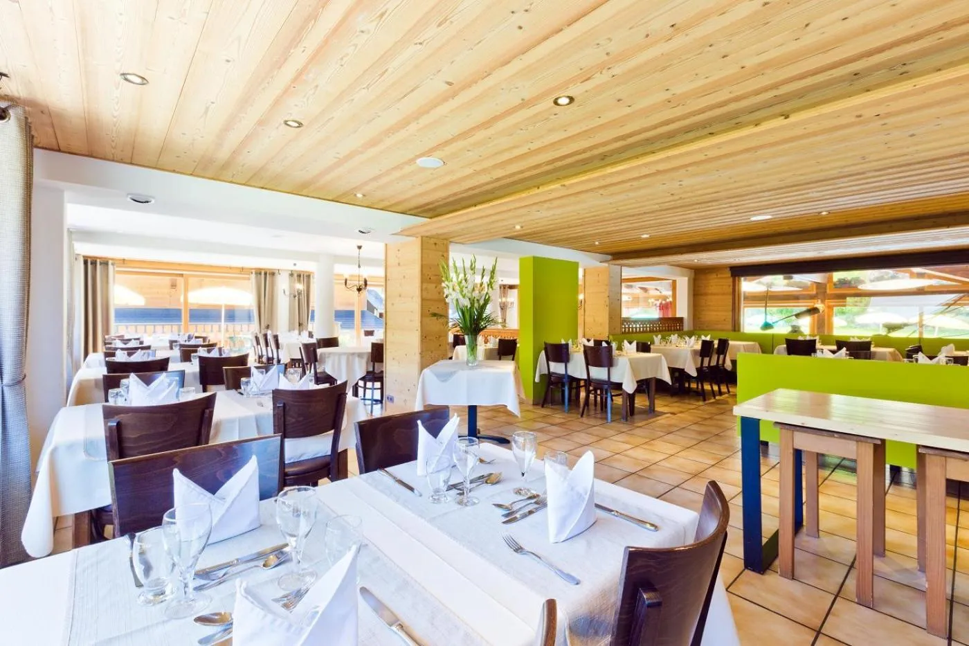 Restaurant/places to eat in Hotel Les Bruyères