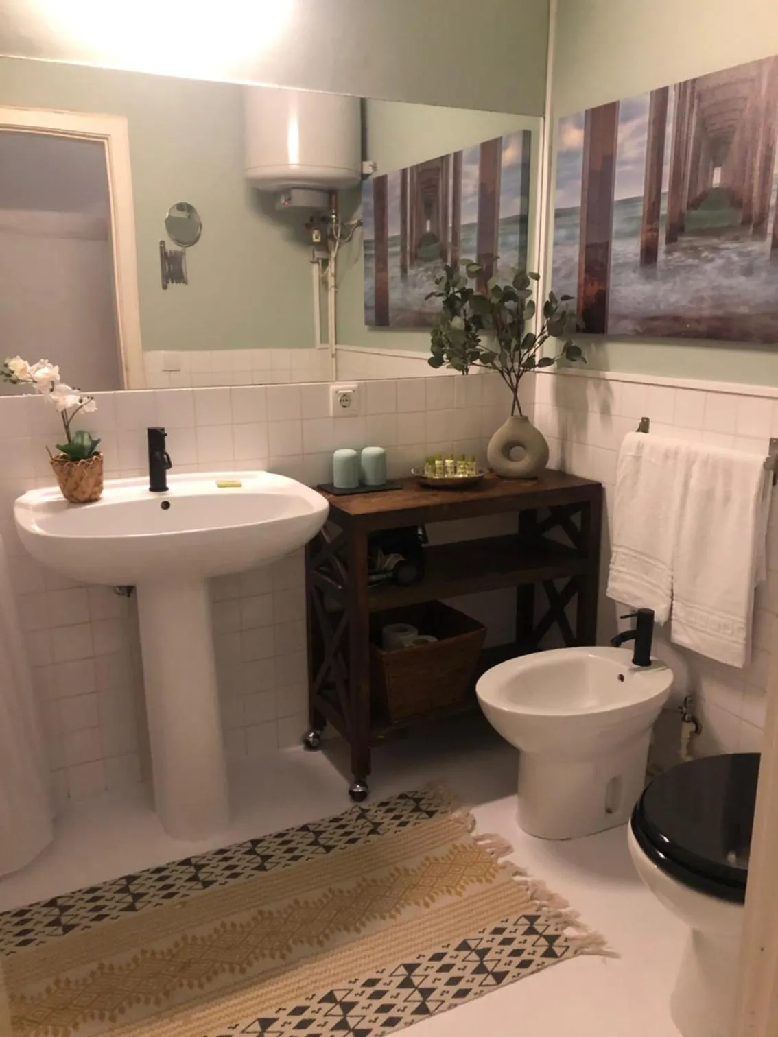 Bathroom in PortoSense Almada