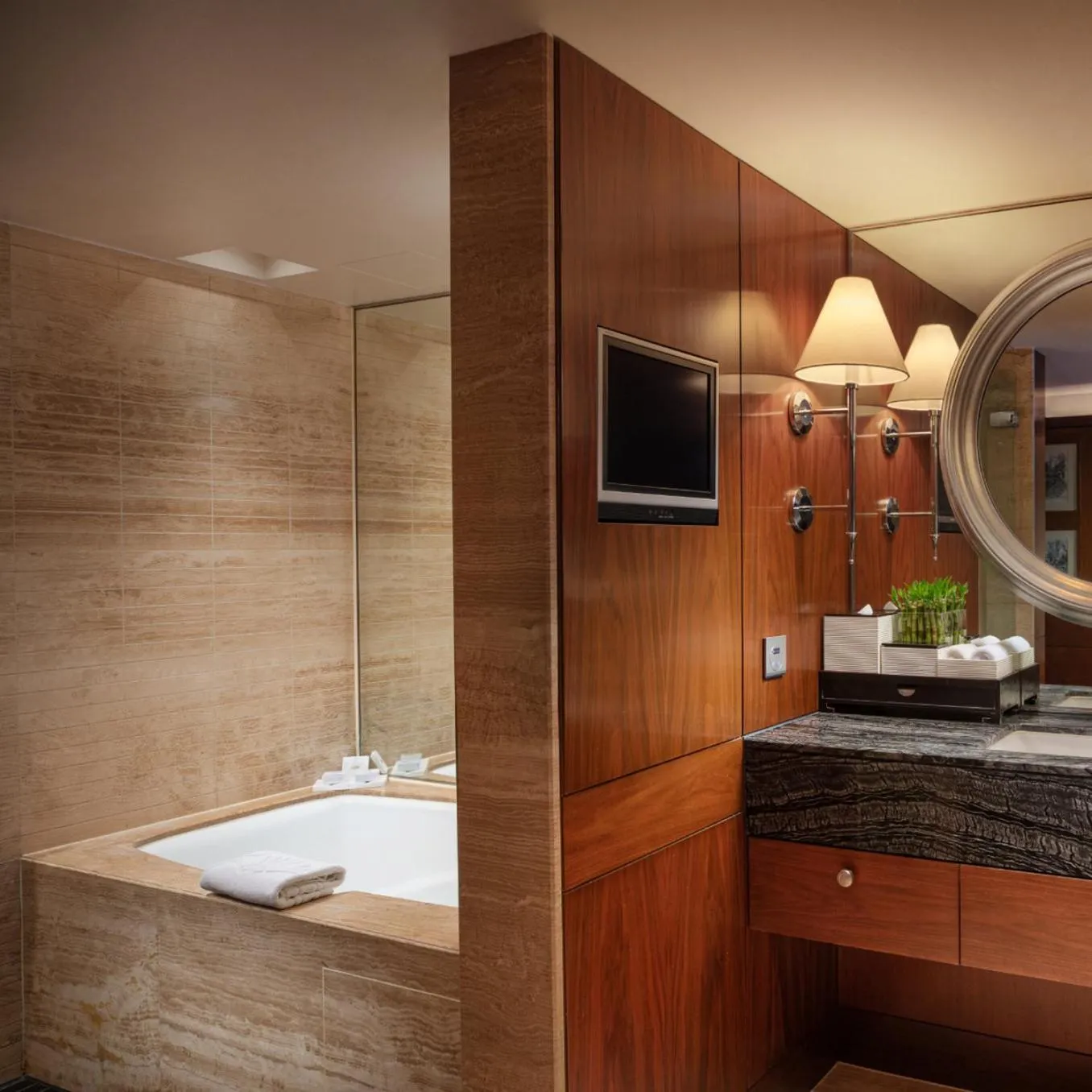 Bathroom in Mandarin Oriental, Hong Kong