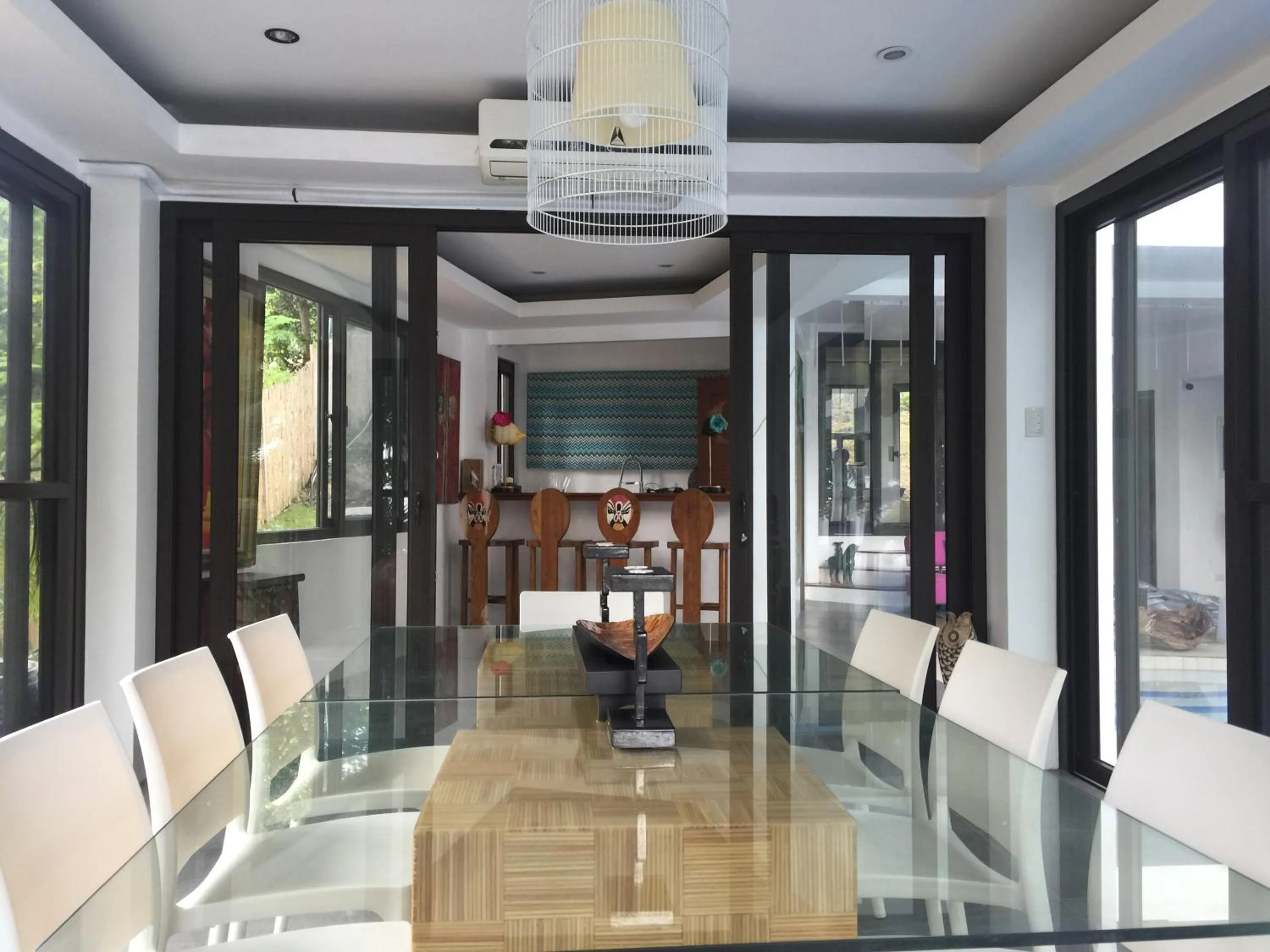 Dining area in The Whitehouse by the Sea