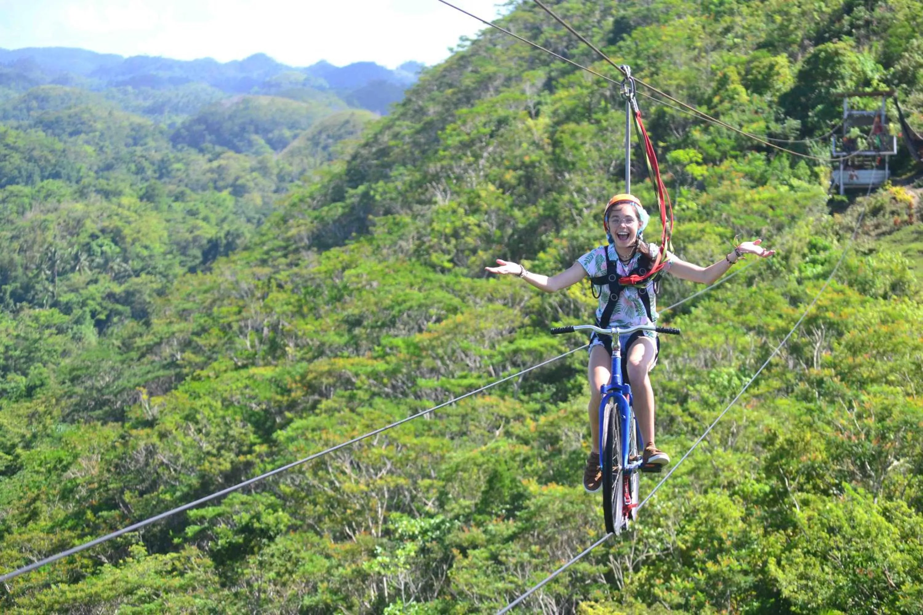 People in The Whitehouse by the Sea