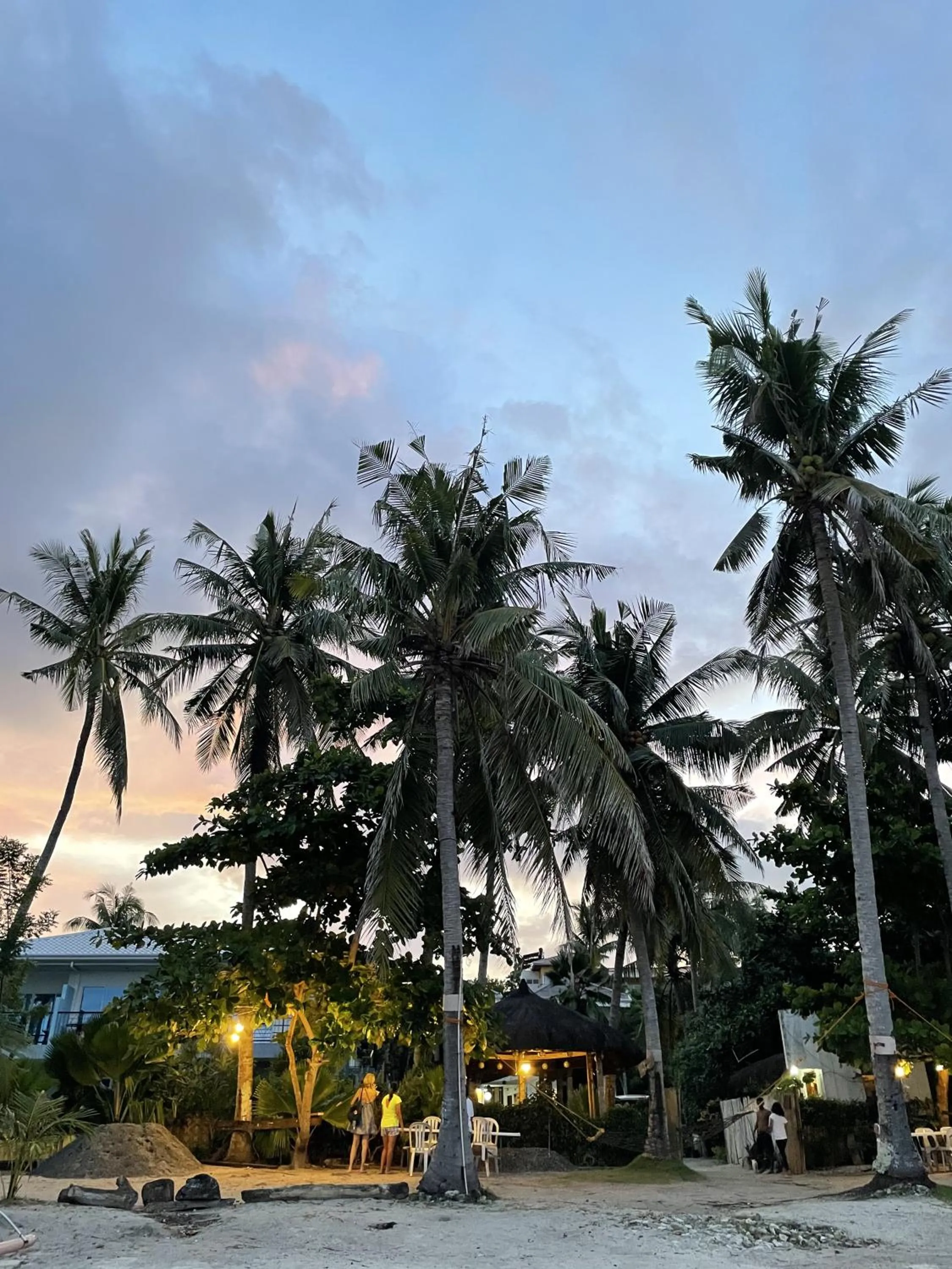 Facade/entrance in The Whitehouse by the Sea