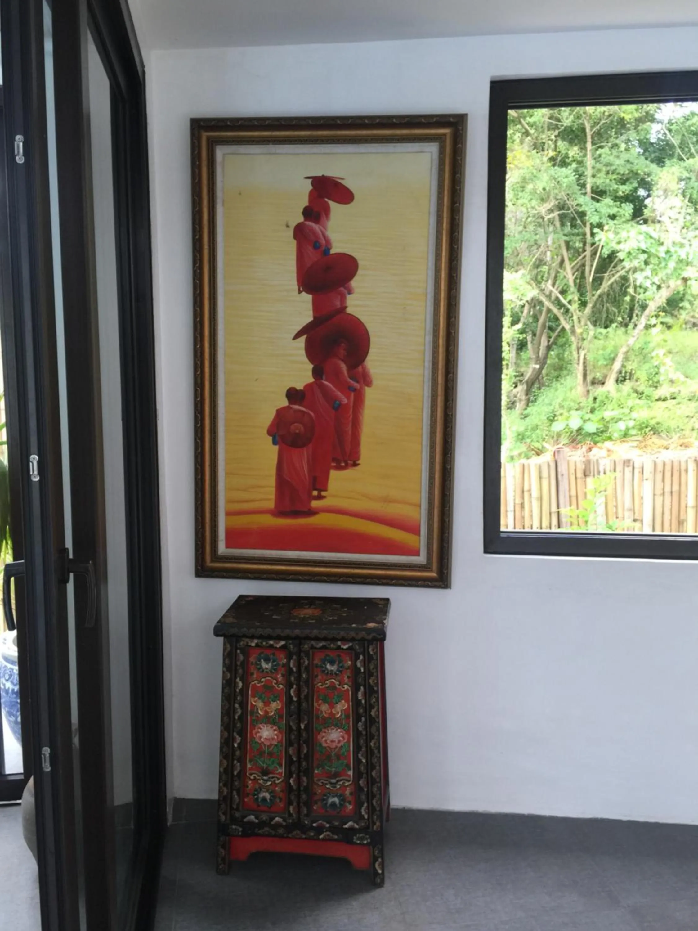 Property building in The Whitehouse by the Sea