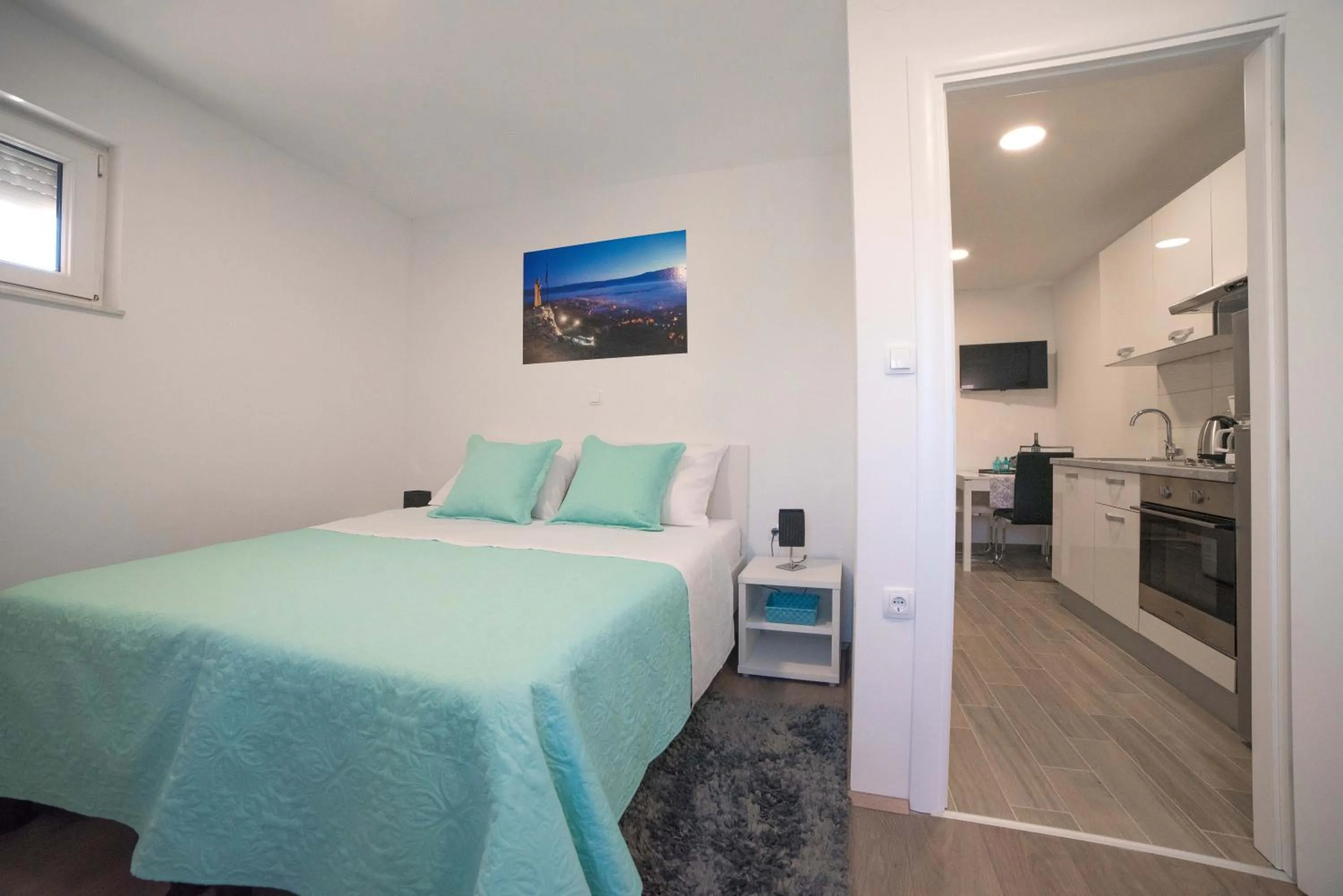 Bed in Luxury apartments Petrovac