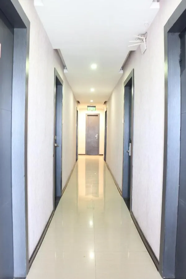 Area and facilities in CREW EXPRESS Hotel