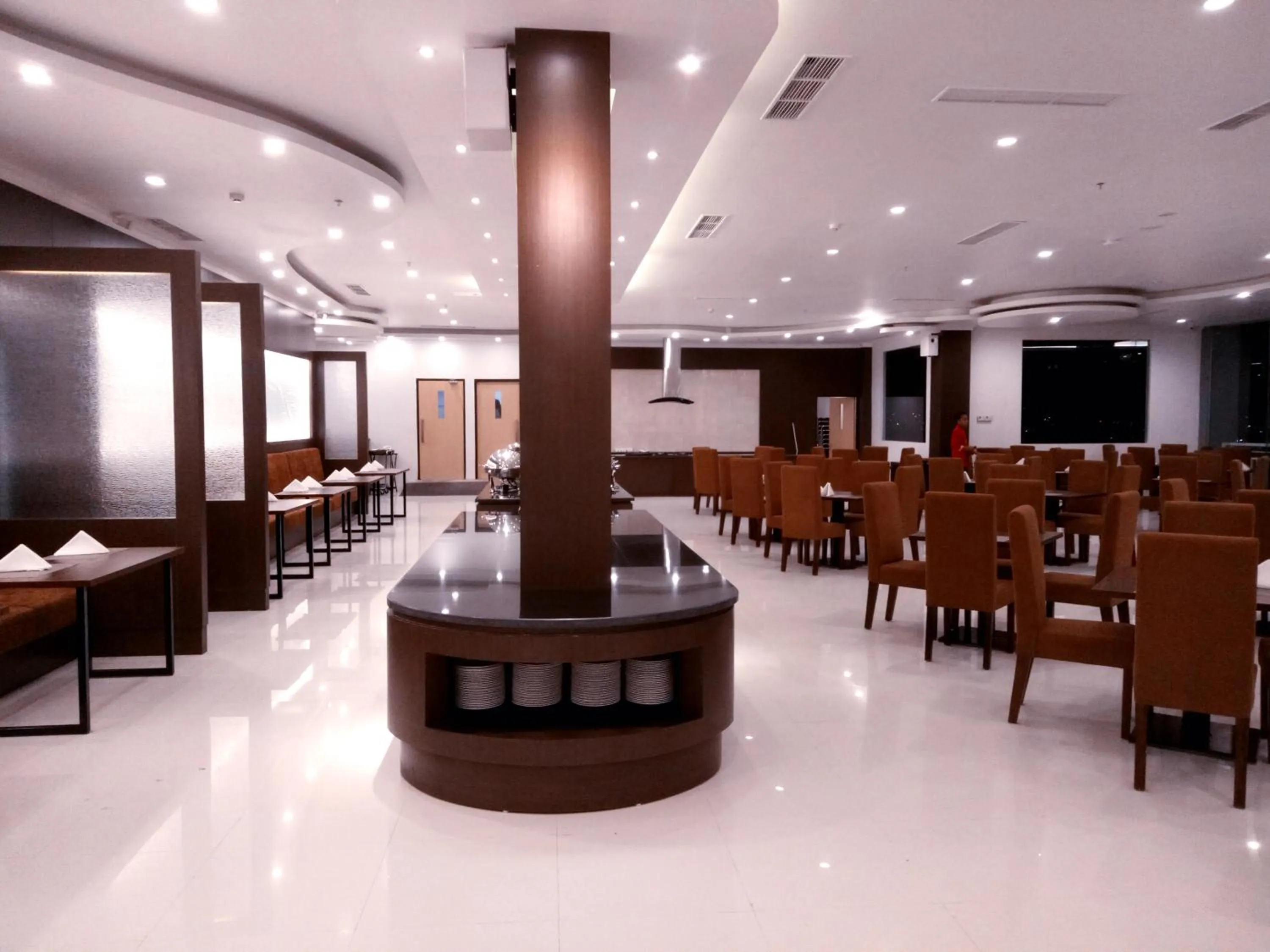 Restaurant/places to eat in Hotel Santika Luwuk - Sulawesi Tengah