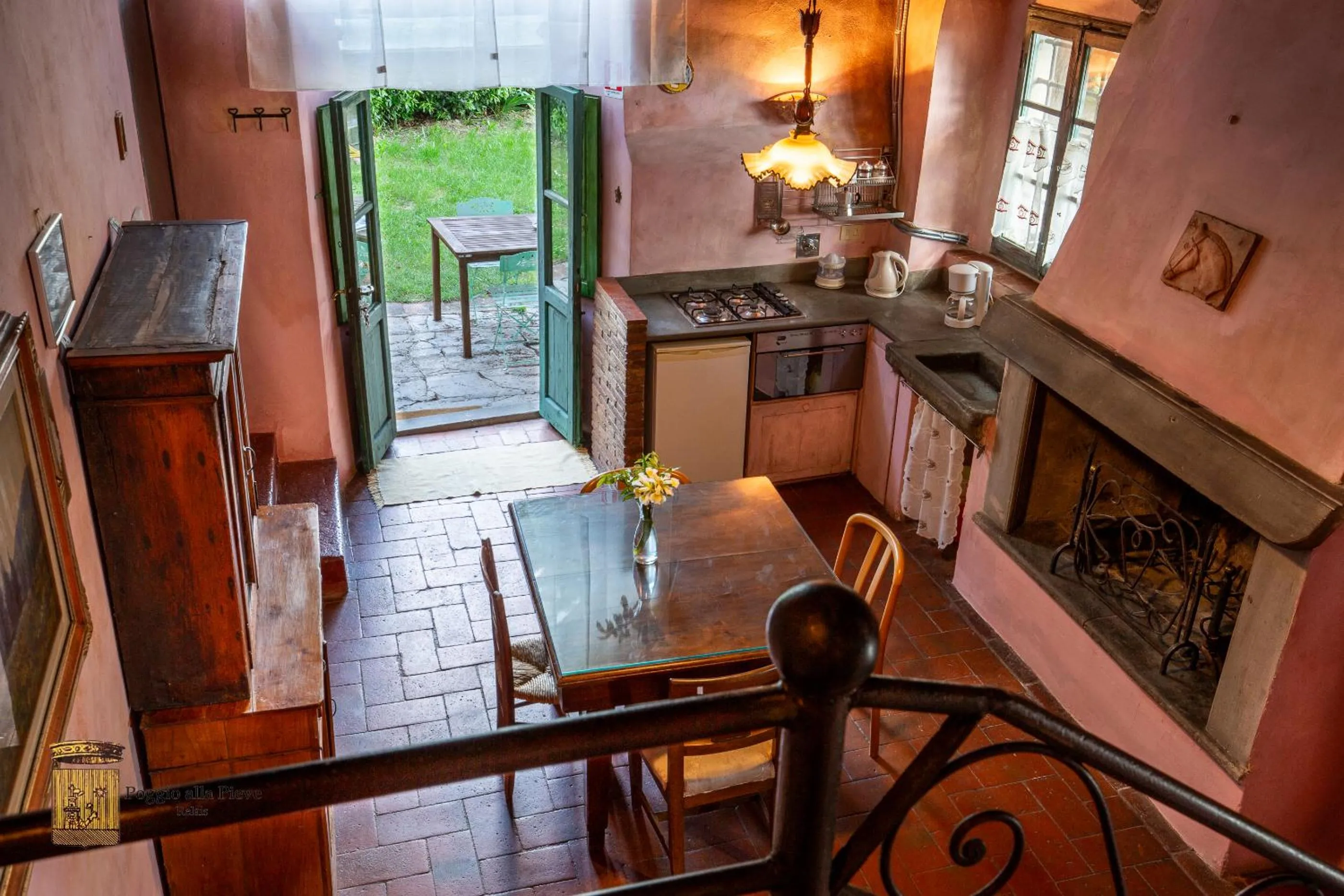 Borgo Medievale di Poggio Alla Pieve Relais, Food & Art