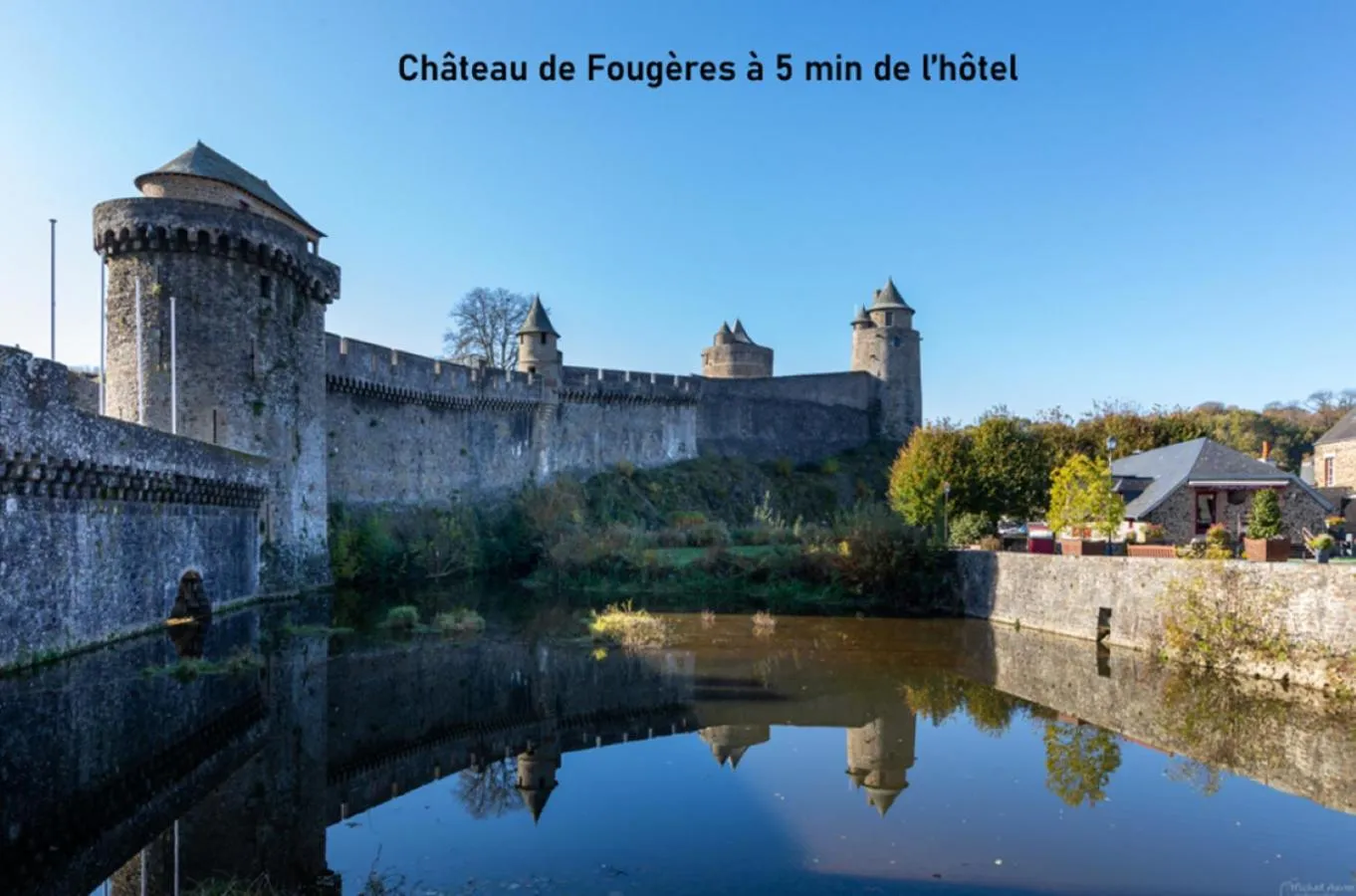 Nearby landmark in Brit Hotel Piscine & Spa - Fougères