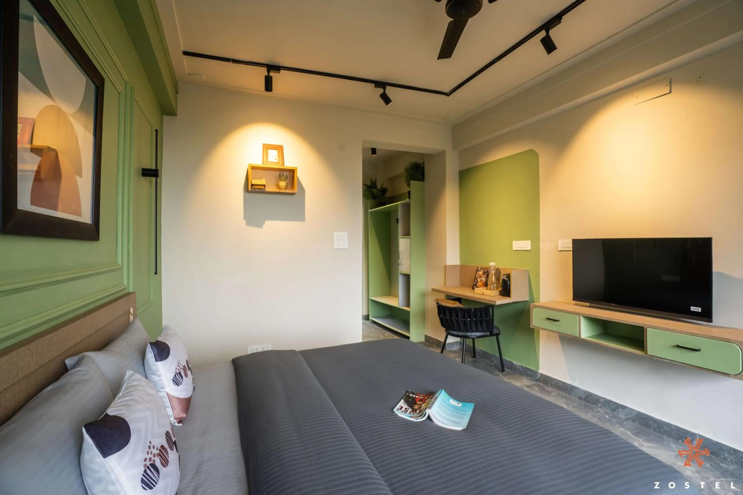 Bed in Zostel Dharamkot