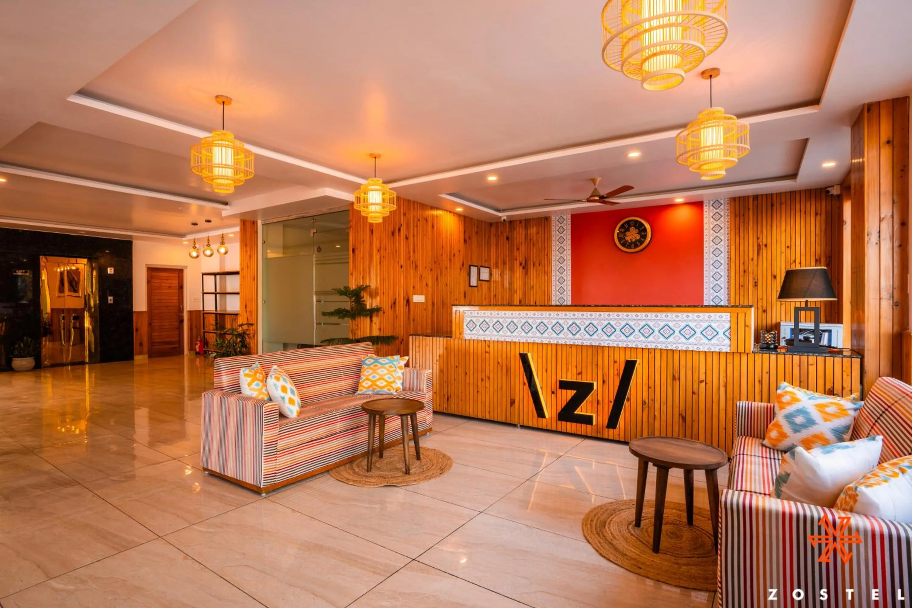 Living room in Zostel Dharamkot