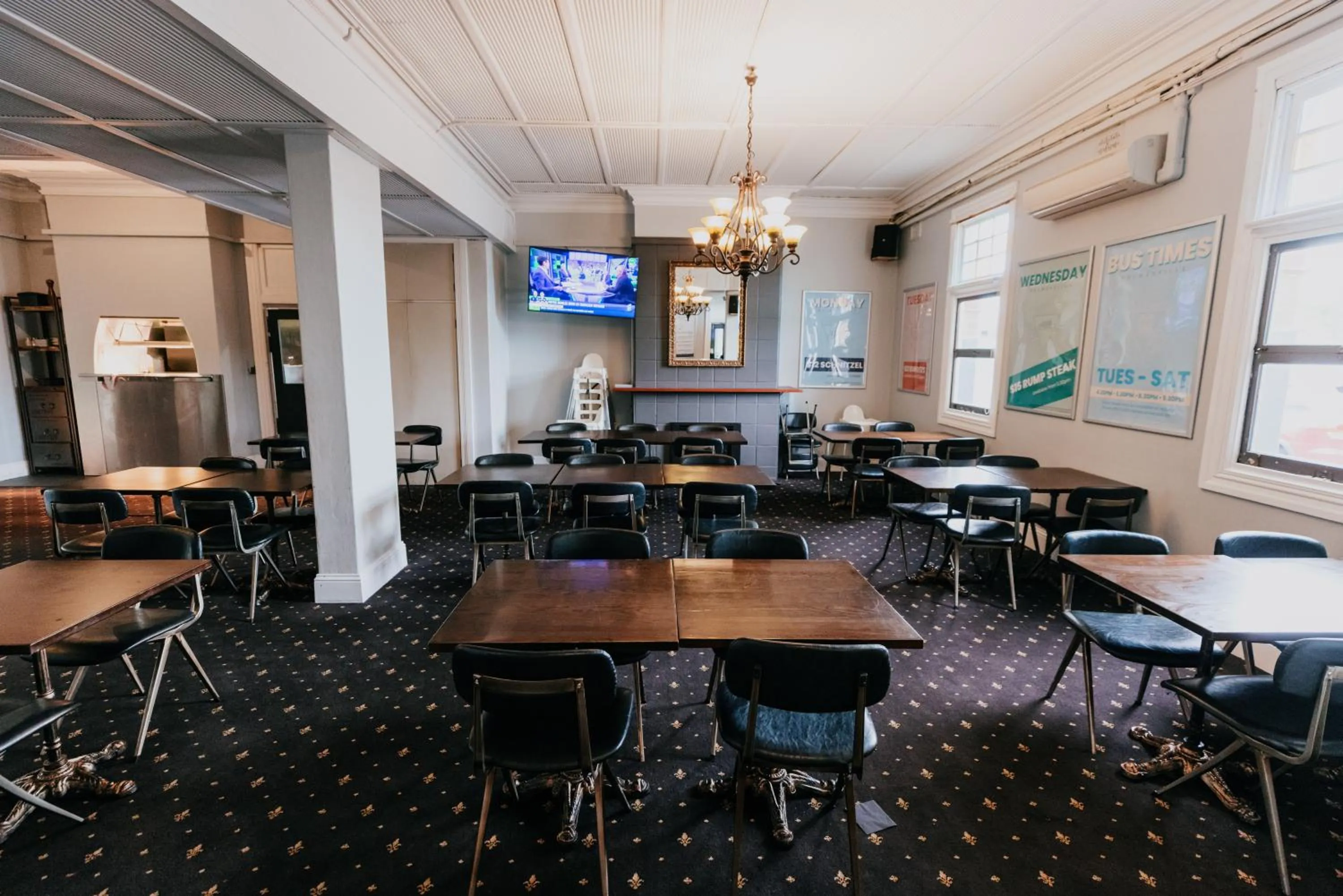 Dining area in Holmesville Hotel