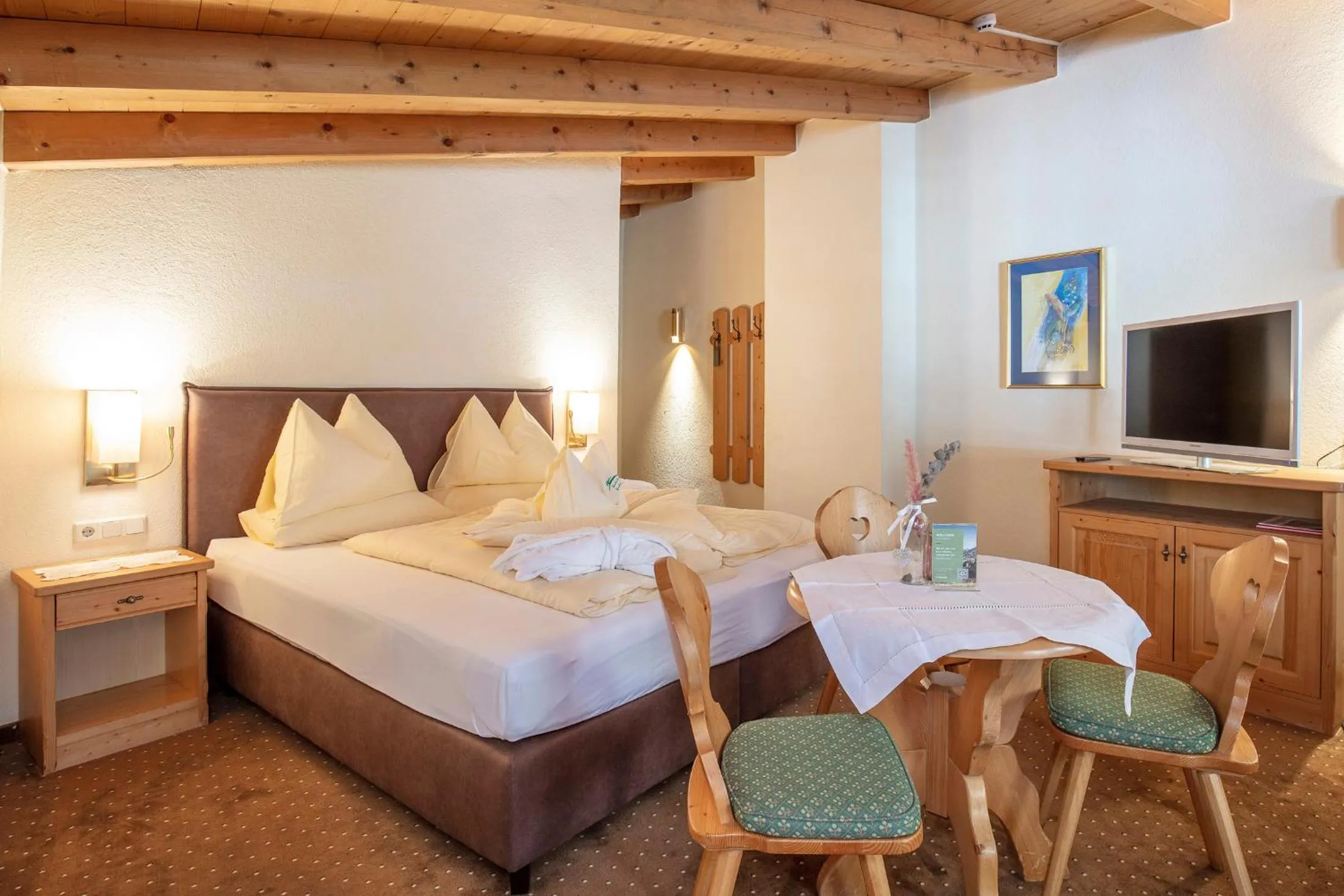 Photo of the whole room, Bed in Hotel Hubertus