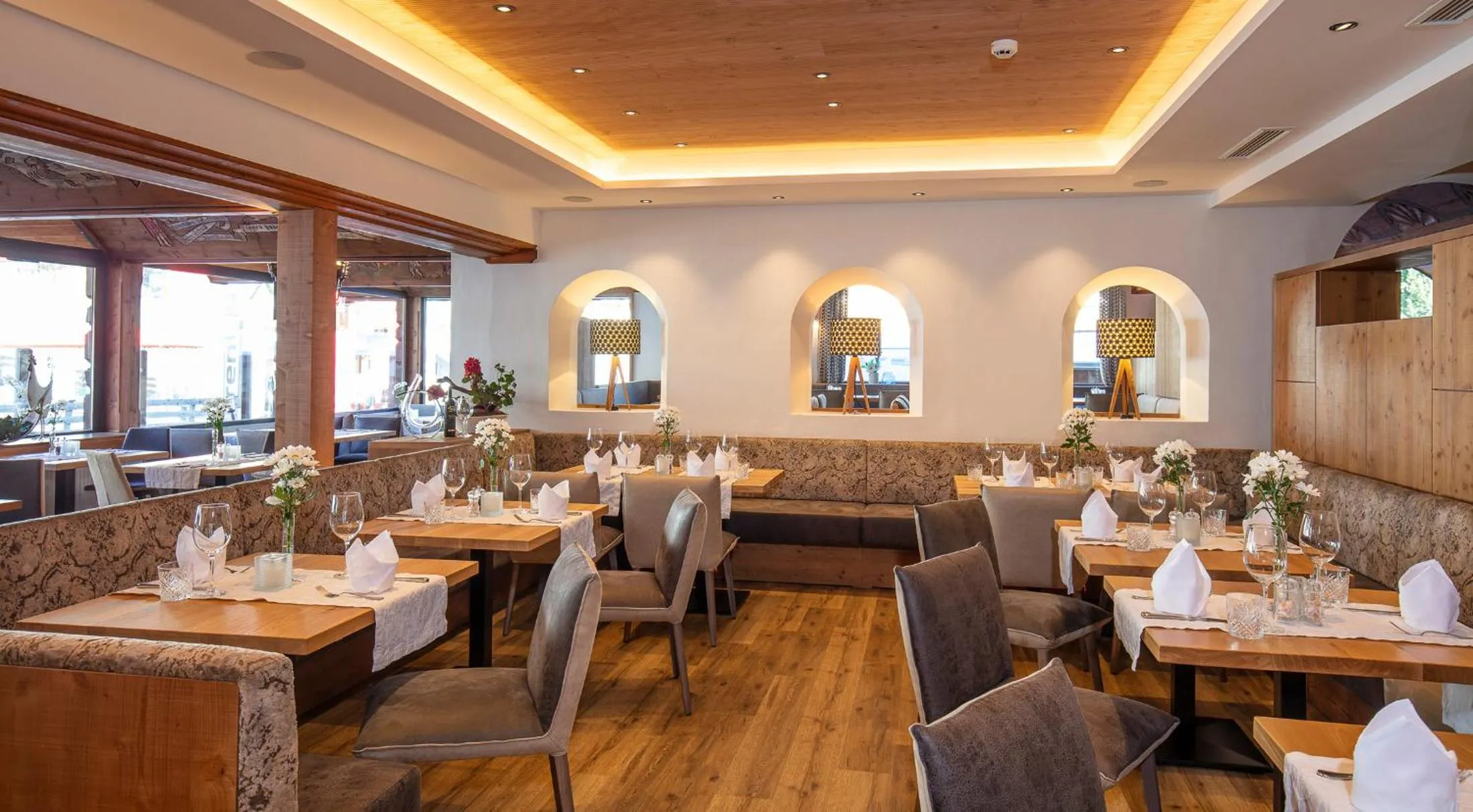 Restaurant/places to eat in Hotel Hubertus
