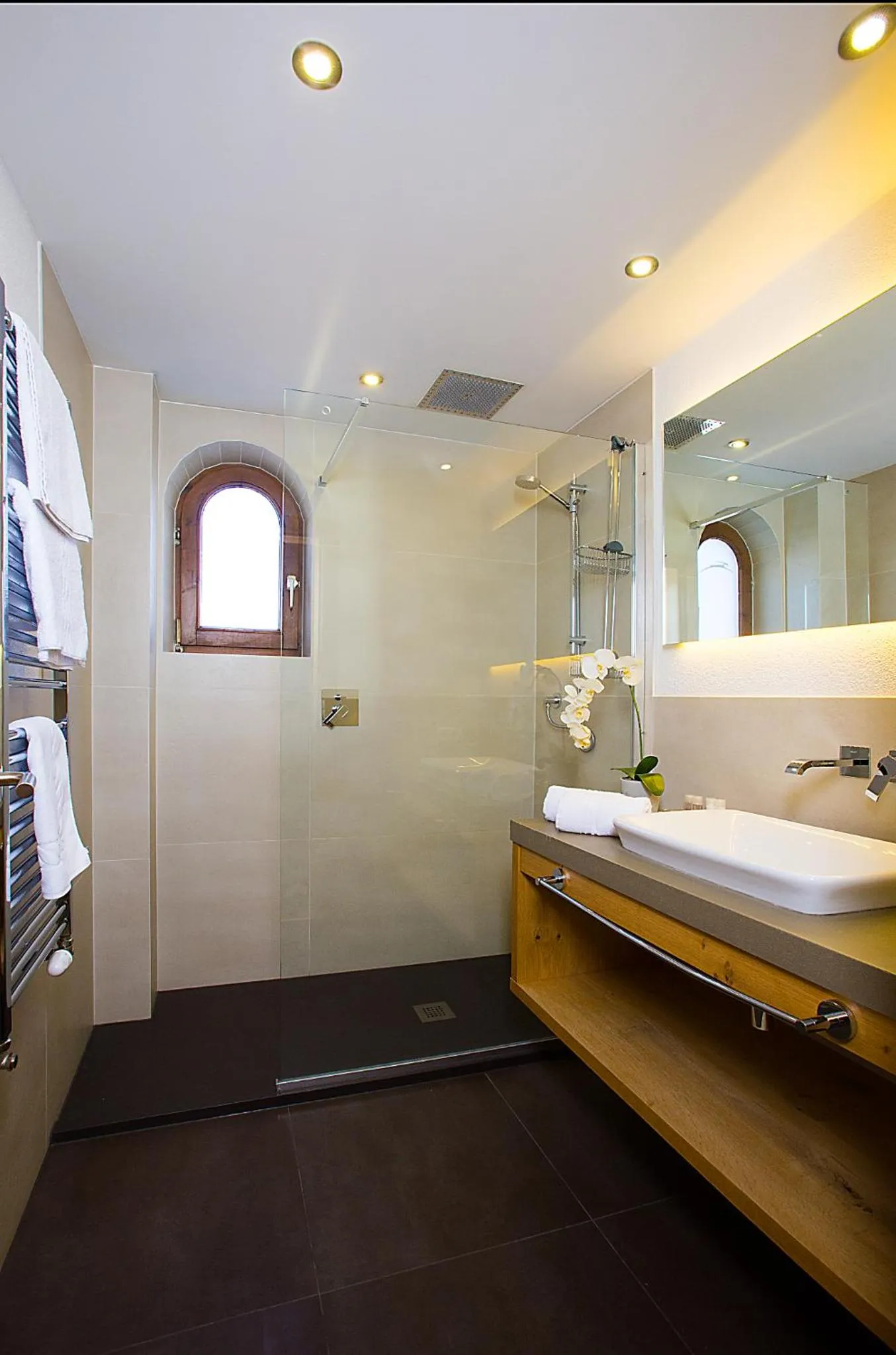 Bathroom in Hotel Hubertus