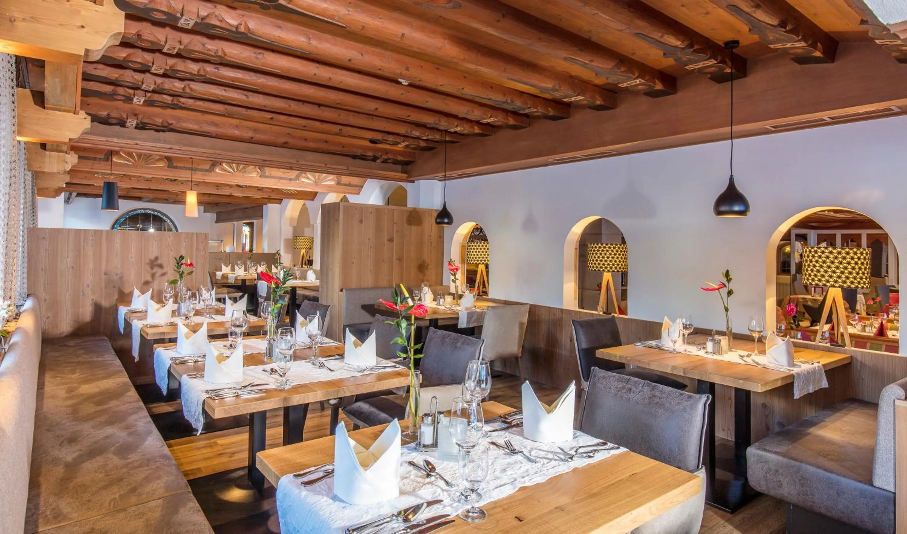 Restaurant/places to eat in Hotel Hubertus