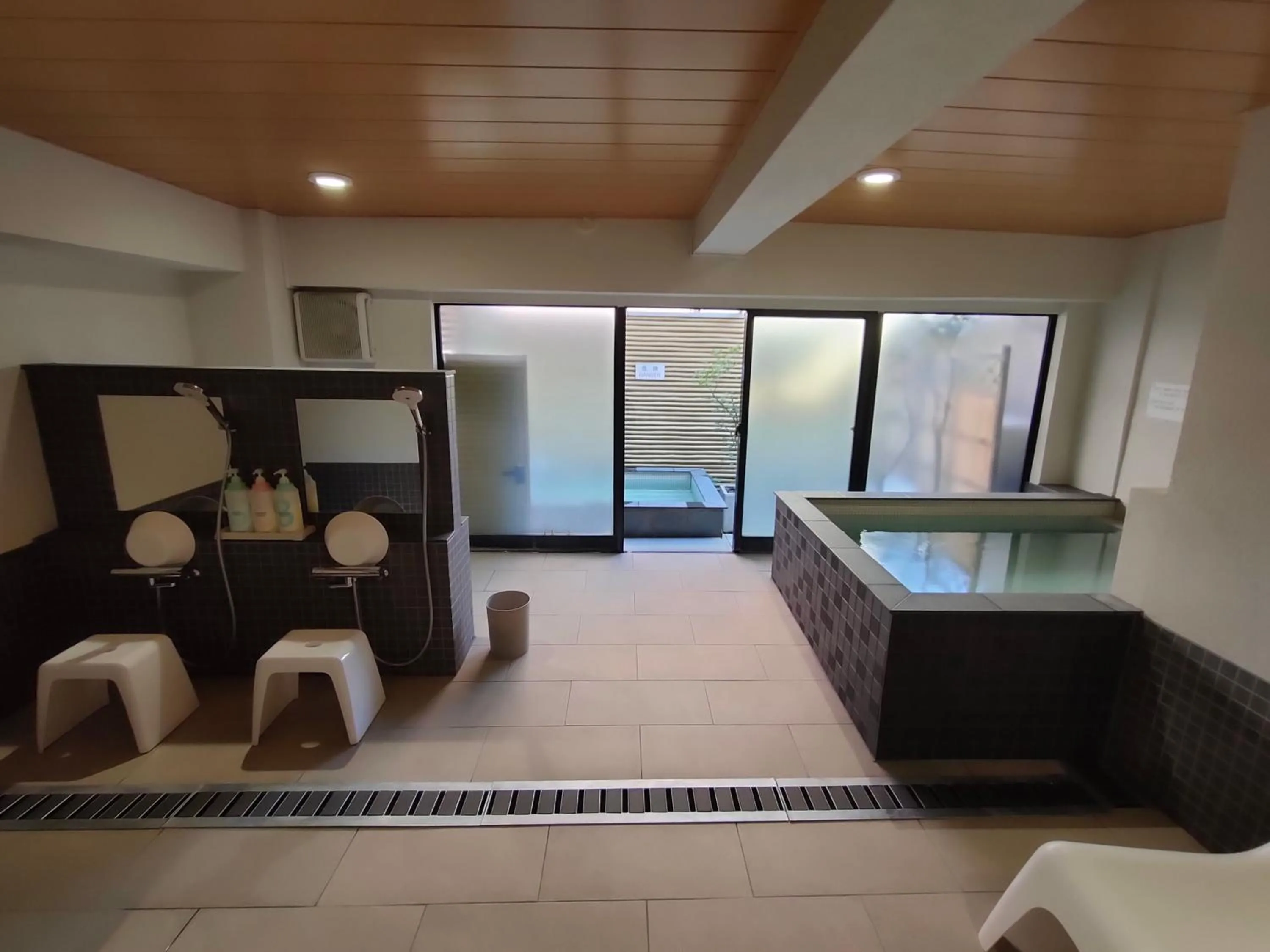 Public Bath in Hotel Edoya