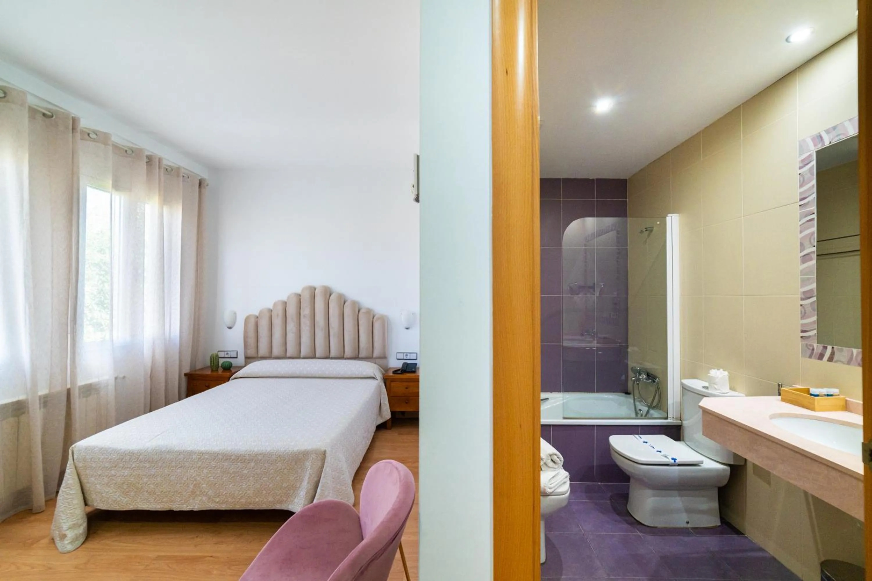 Bed in Hotel Puerta de Cazorla