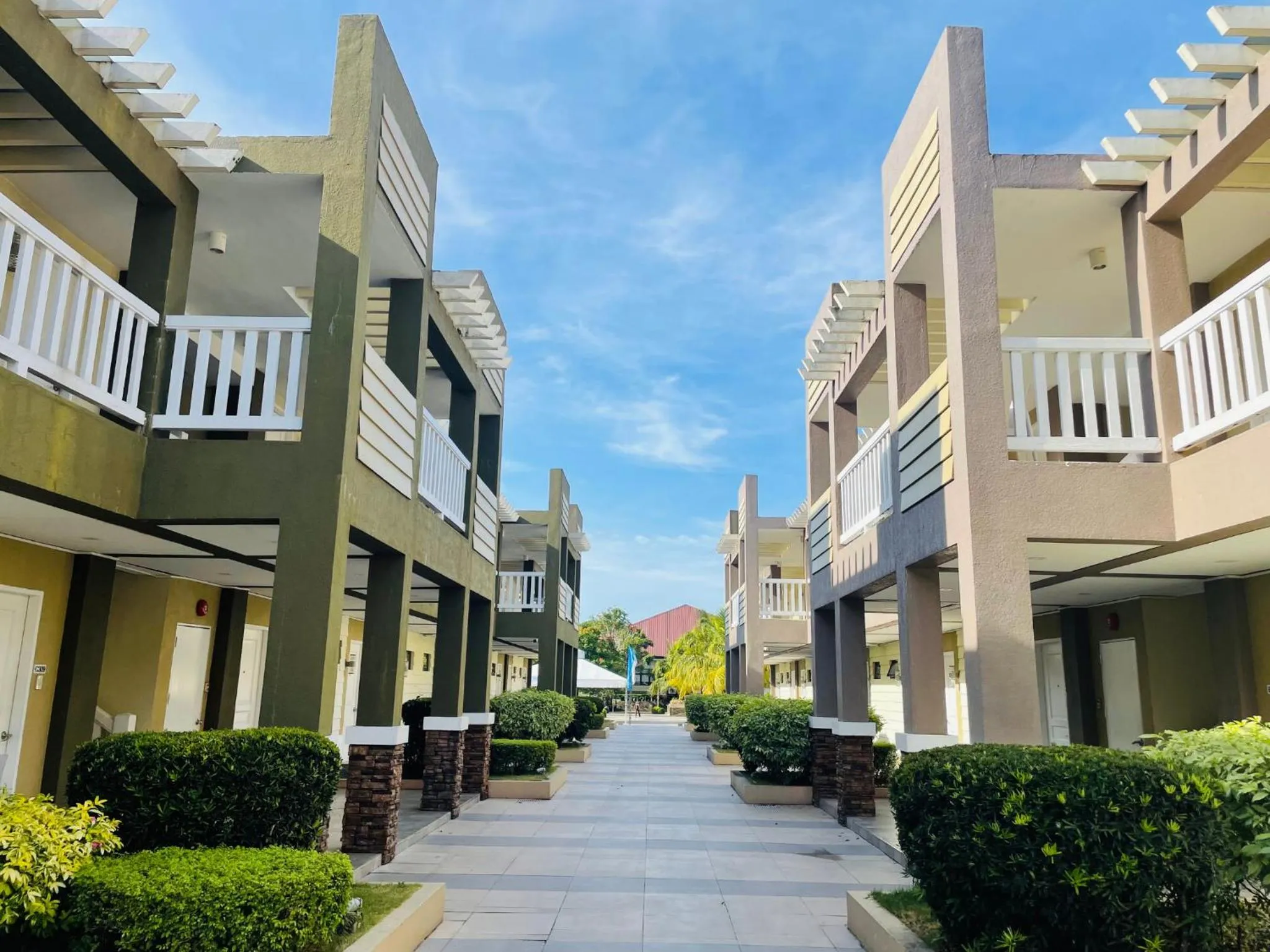 Property building in Aquamira Hotel & Resort