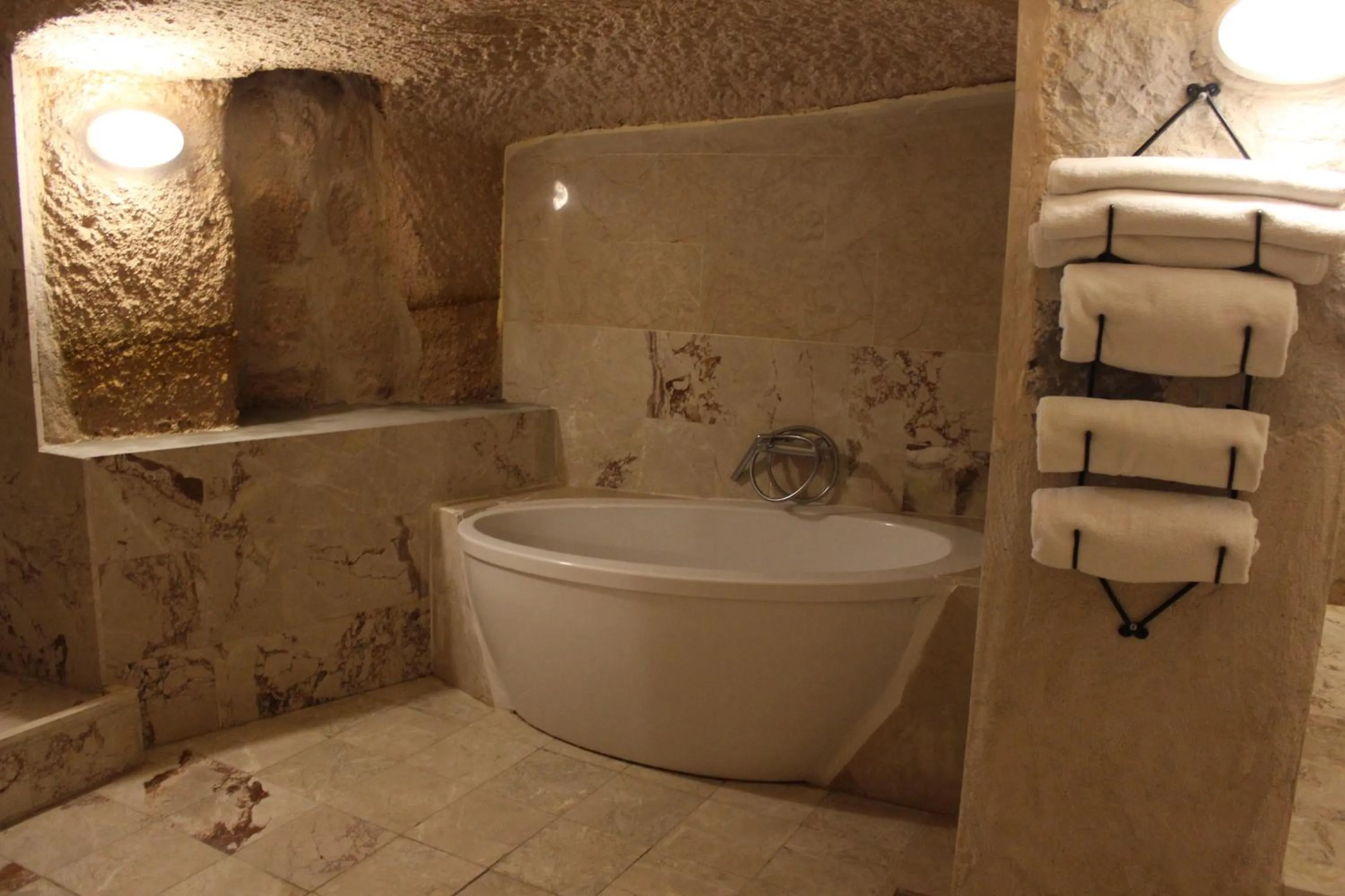 Hot Tub in Helike Cave Suites