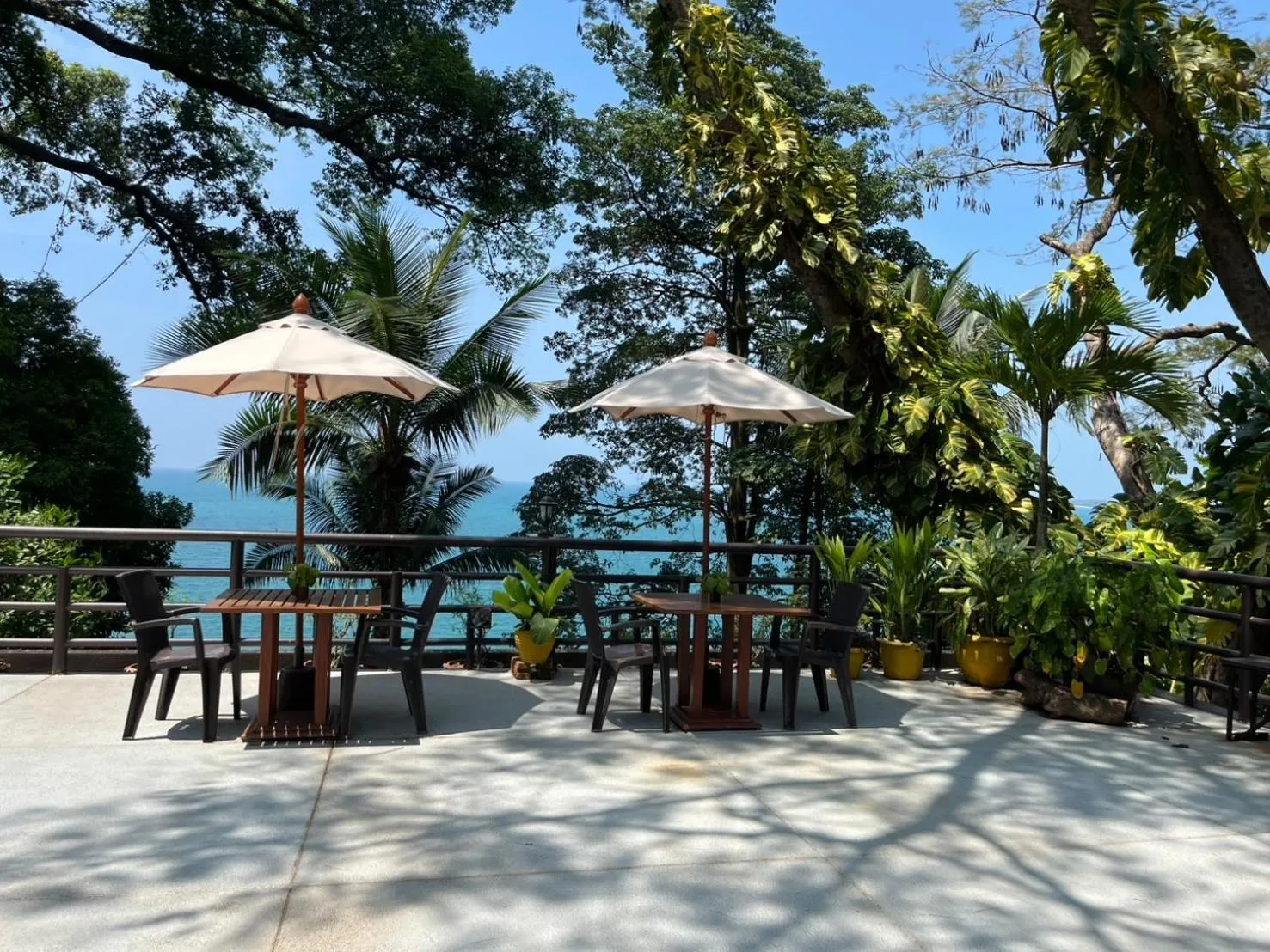 Restaurant/places to eat in Baan Krating Khao Lak Resort - SHA plus