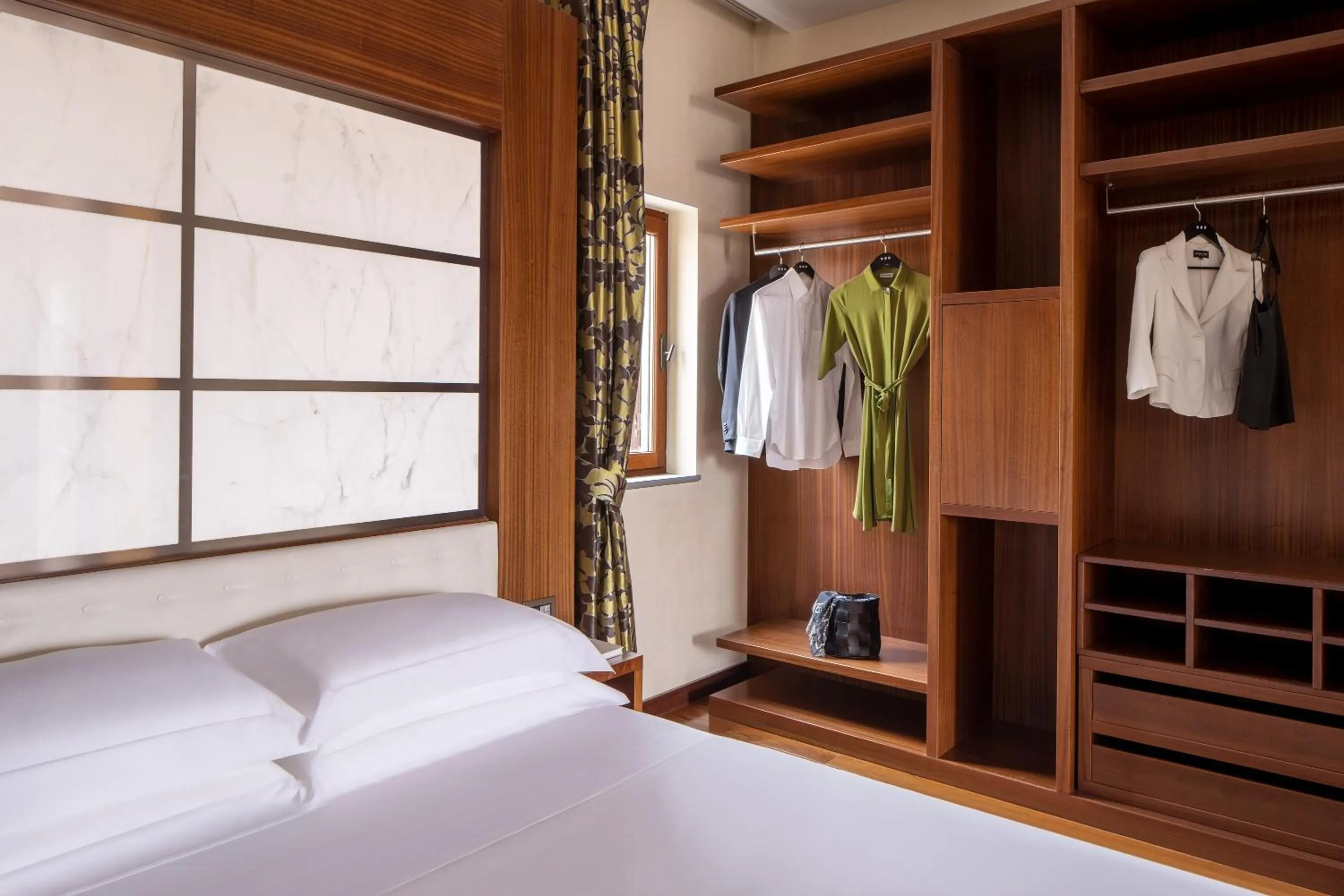 Bedroom, Bed in Repubblica Firenze Luxury Apartments UNA Esperienze