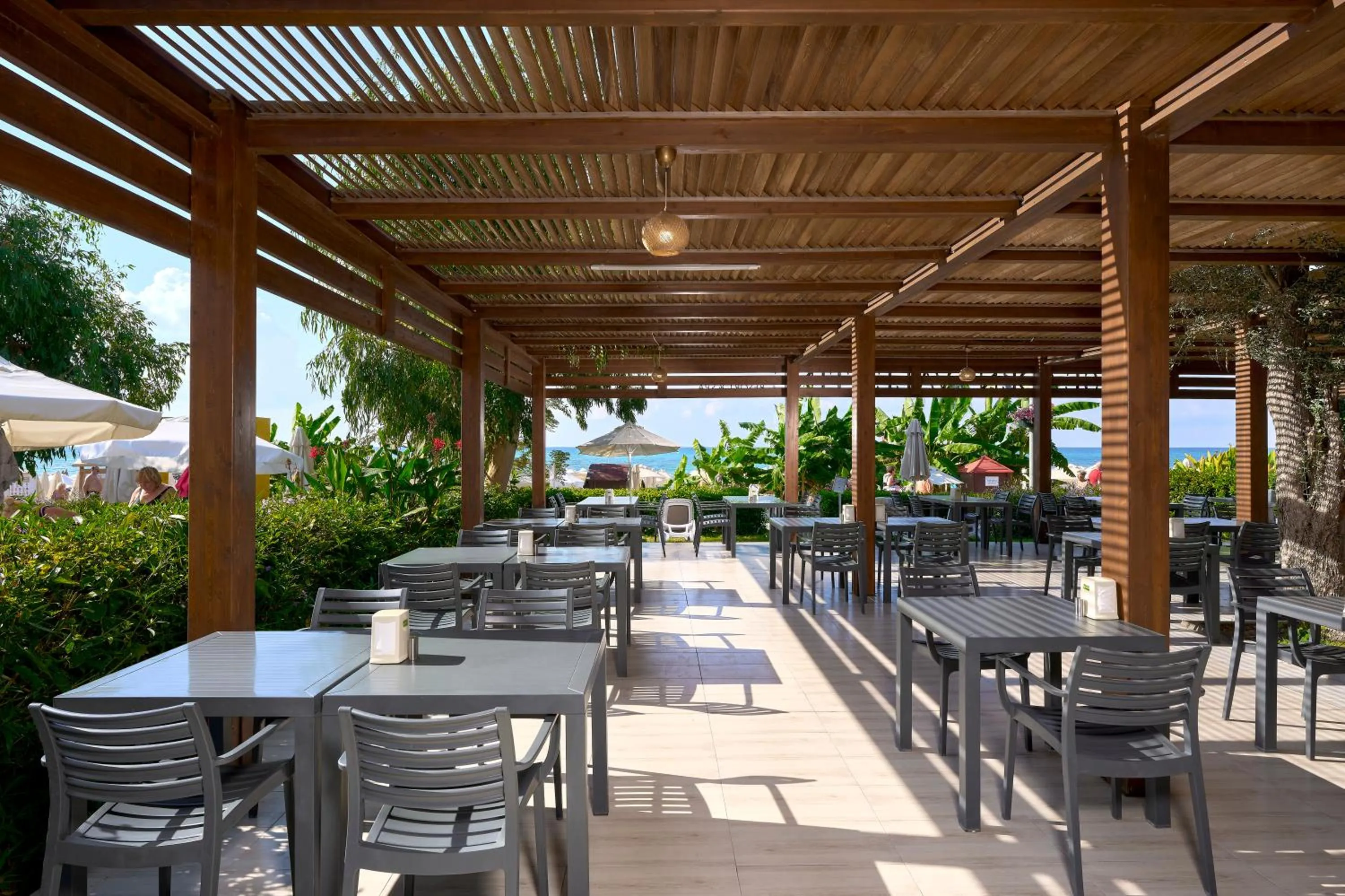 Restaurant/places to eat in Seaden Valentine Resort & Spa
