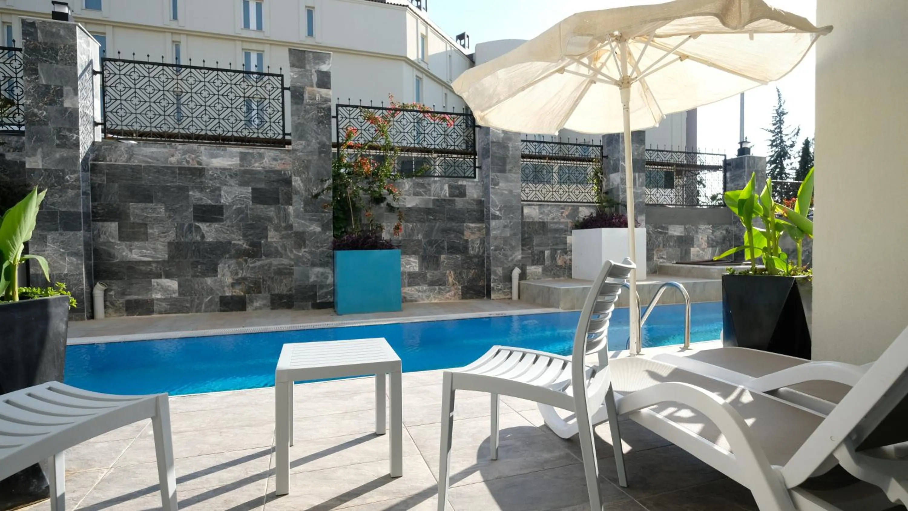 Patio in Seaden Valentine Resort & Spa