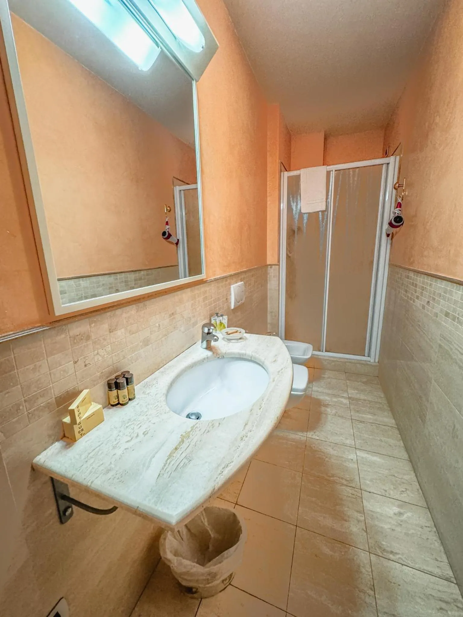 Shower in Casa Paolina