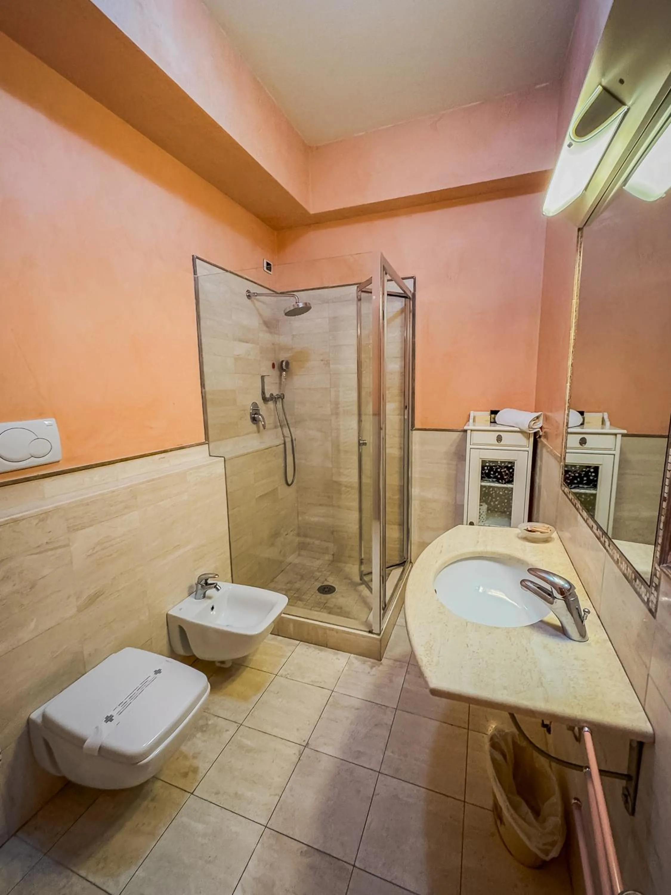 Shower in Casa Paolina