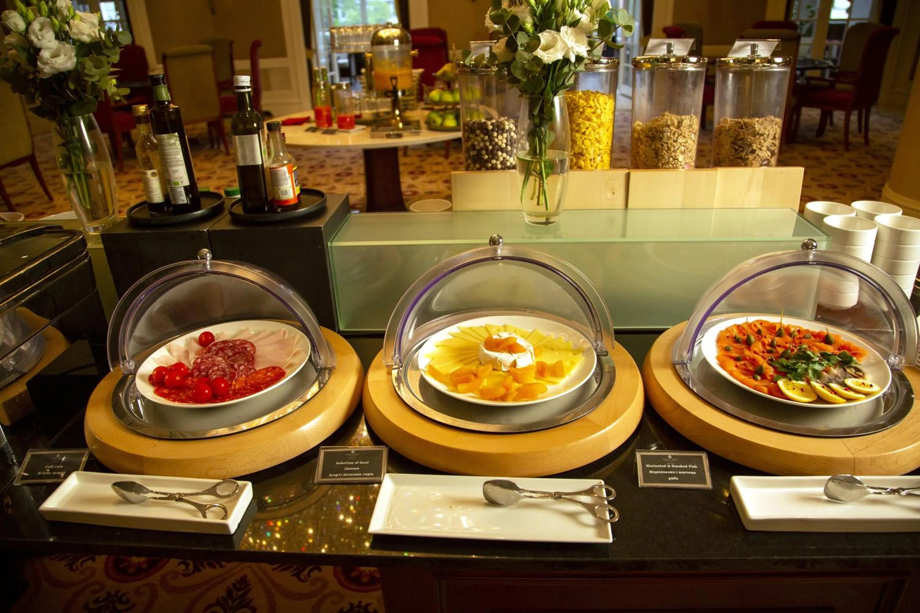 Restaurant/places to eat in Opera Hotel - The Leading Hotels of the World