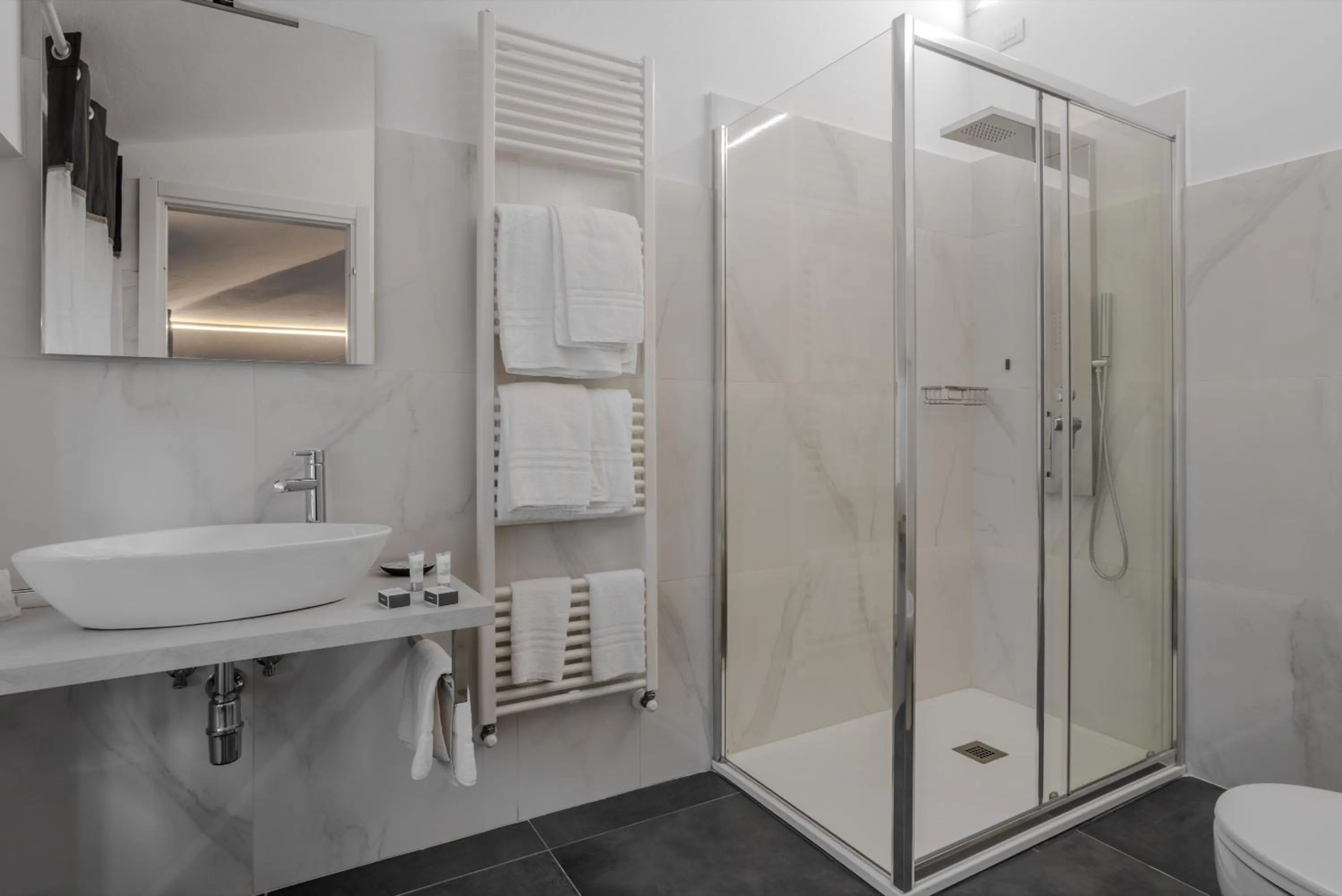 Shower in Albergo Alassio