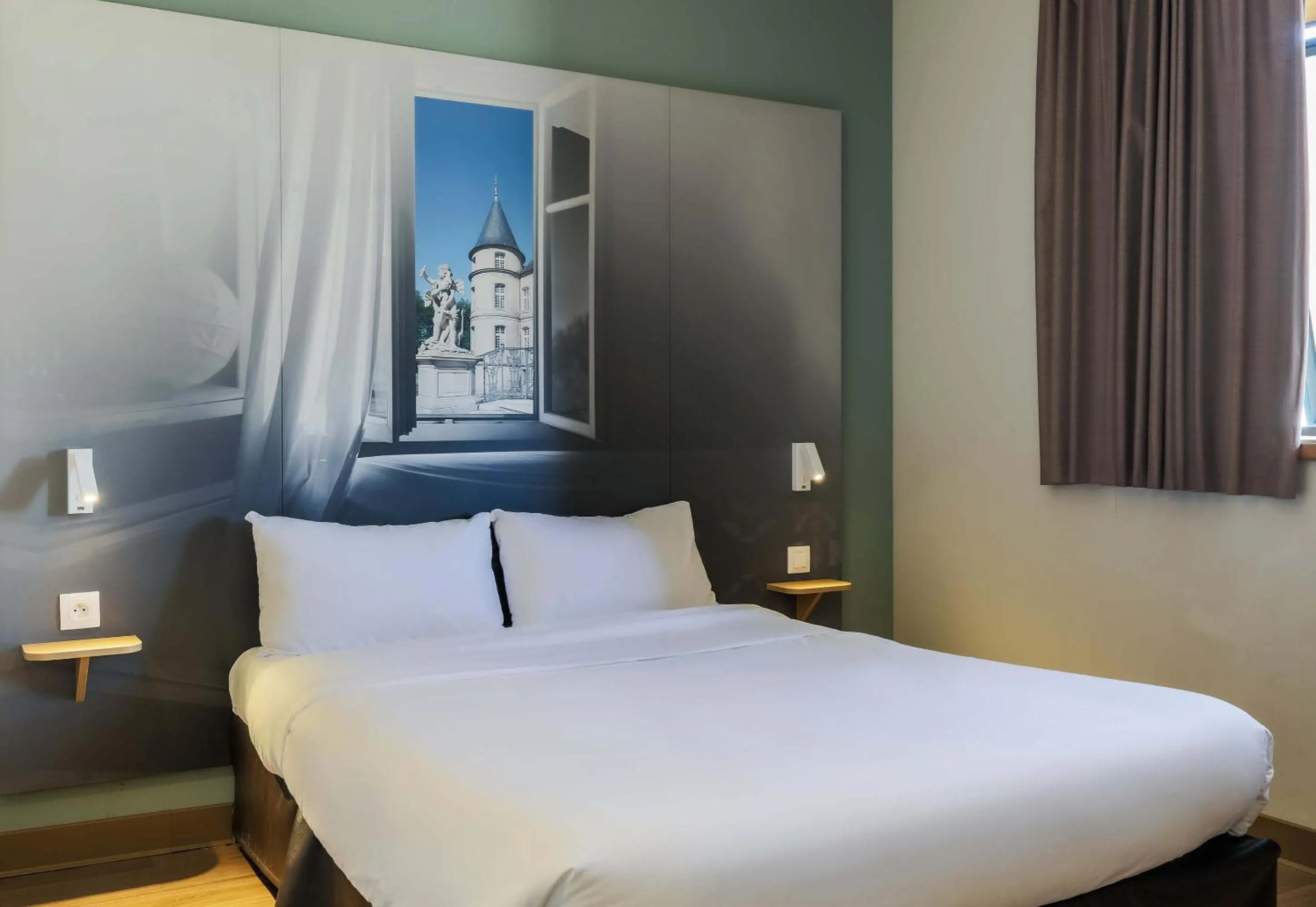 Bedroom, Bed in B&B HOTEL Longwy Porte du Luxembourg