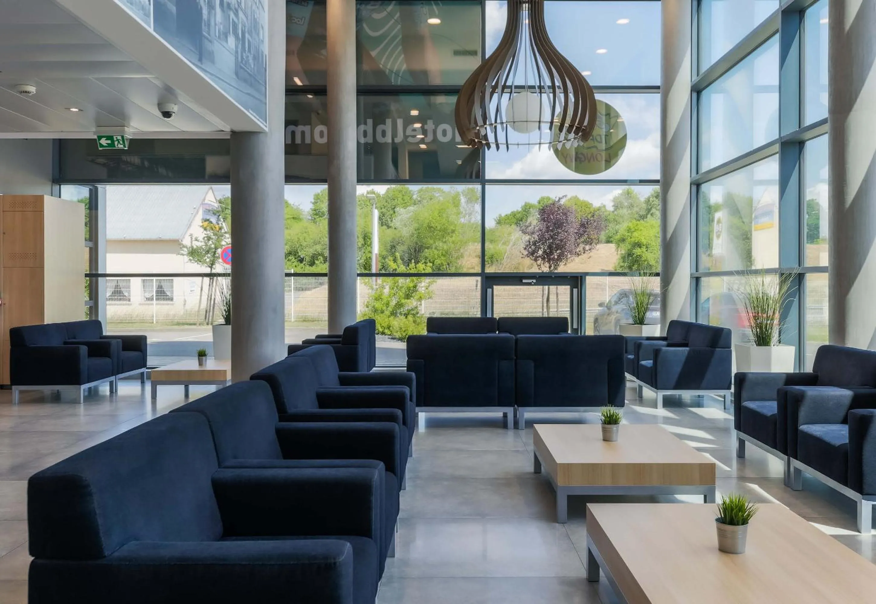 Lobby or reception in B&B HOTEL Longwy Porte du Luxembourg