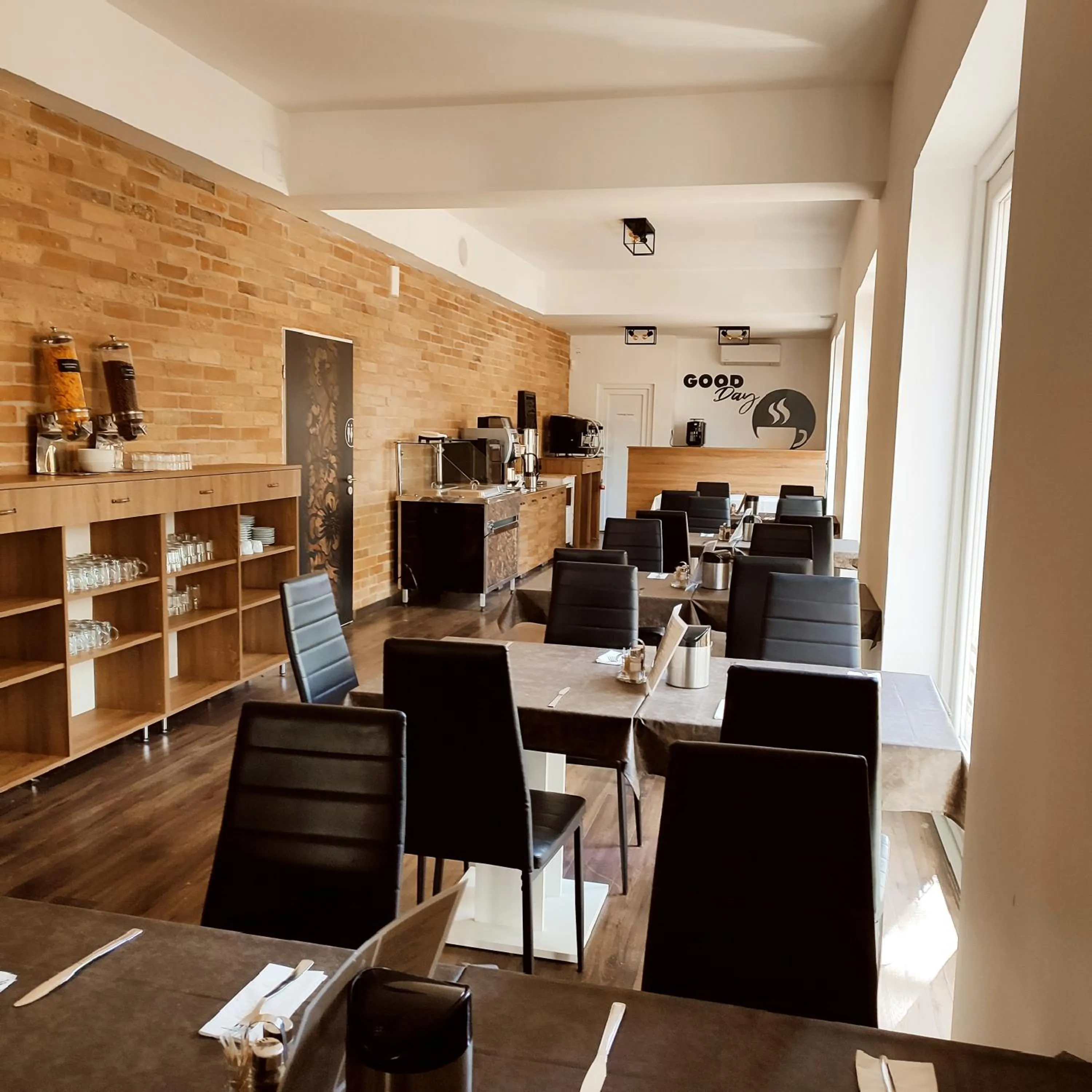 Breakfast in Öreg-tó Hotel és Rendezvénytér