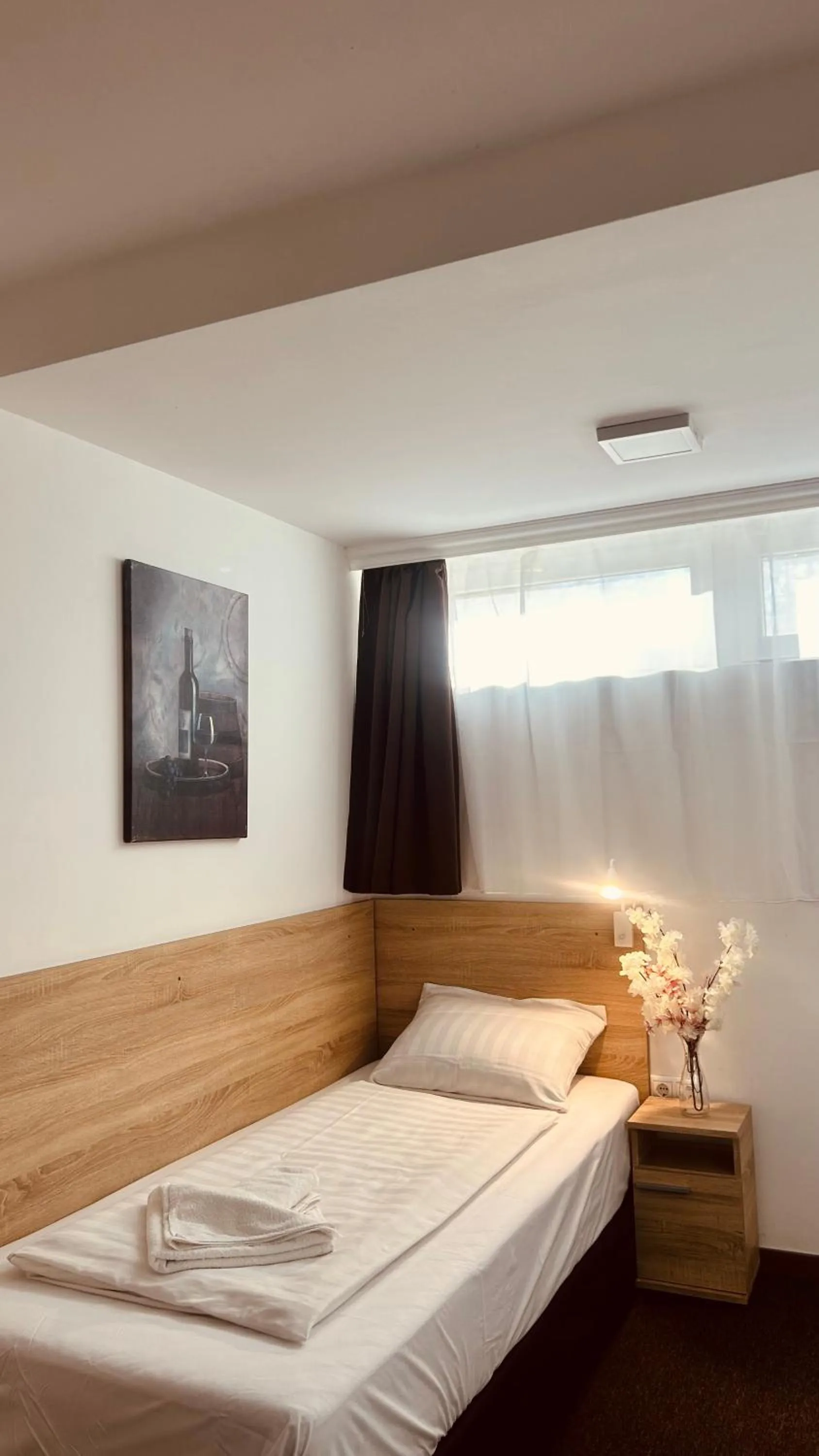 Facility for disabled guests, Bed in Öreg-tó Hotel és Rendezvénytér