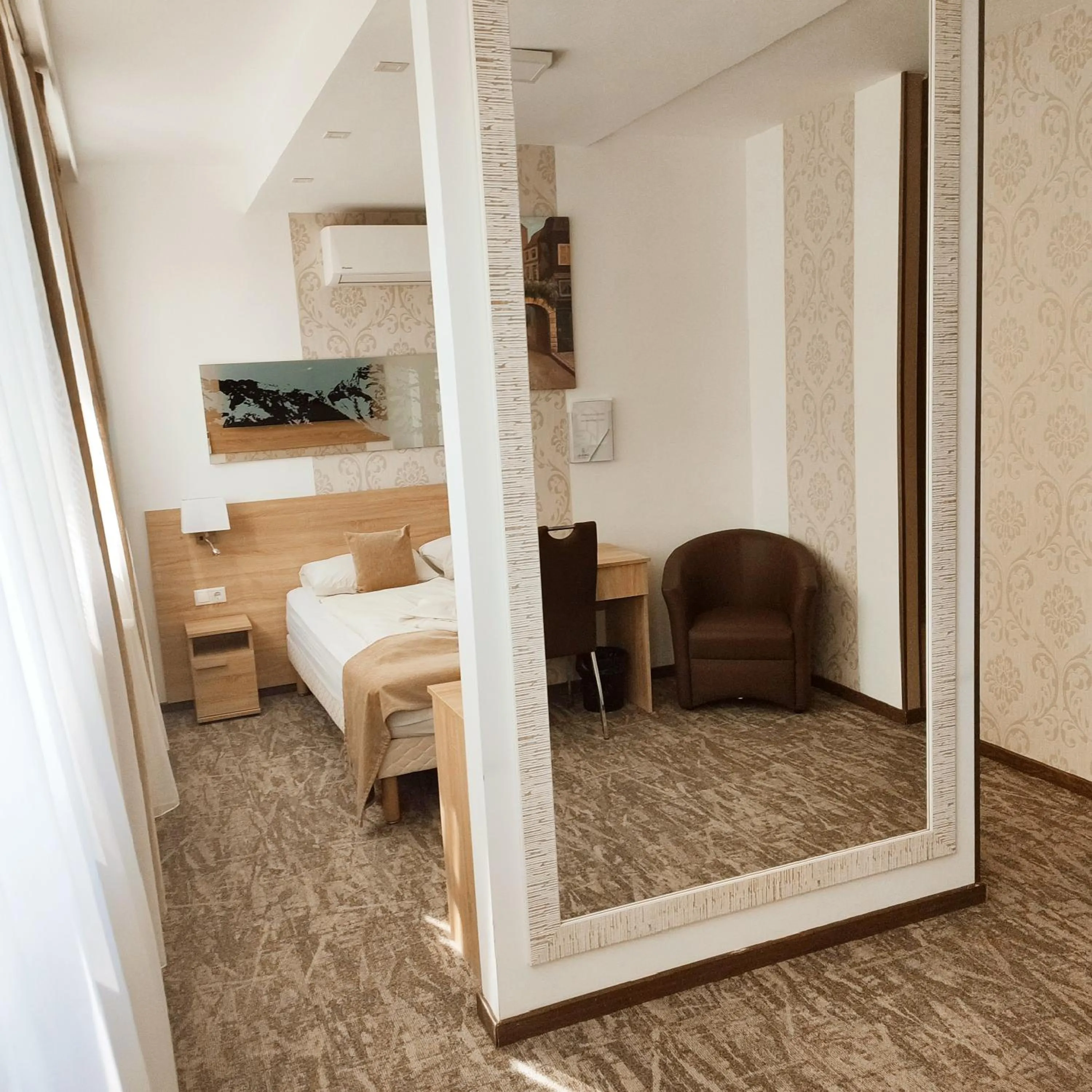 Bed in Öreg-tó Hotel és Rendezvénytér