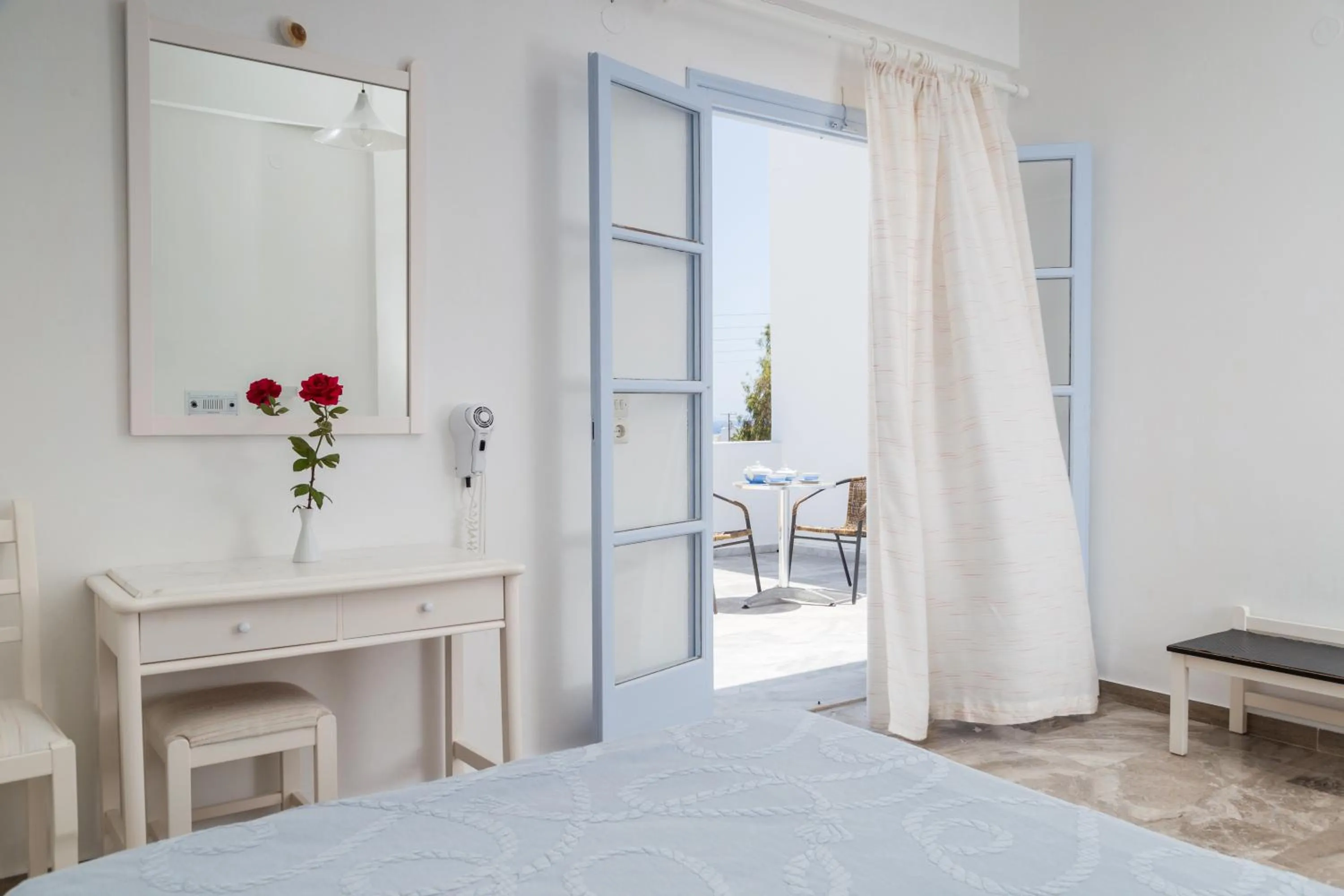 TV and multimedia in Areti Hotel