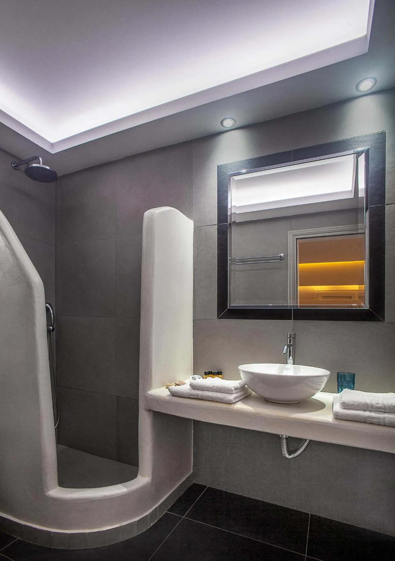 Bathroom in Margarenia