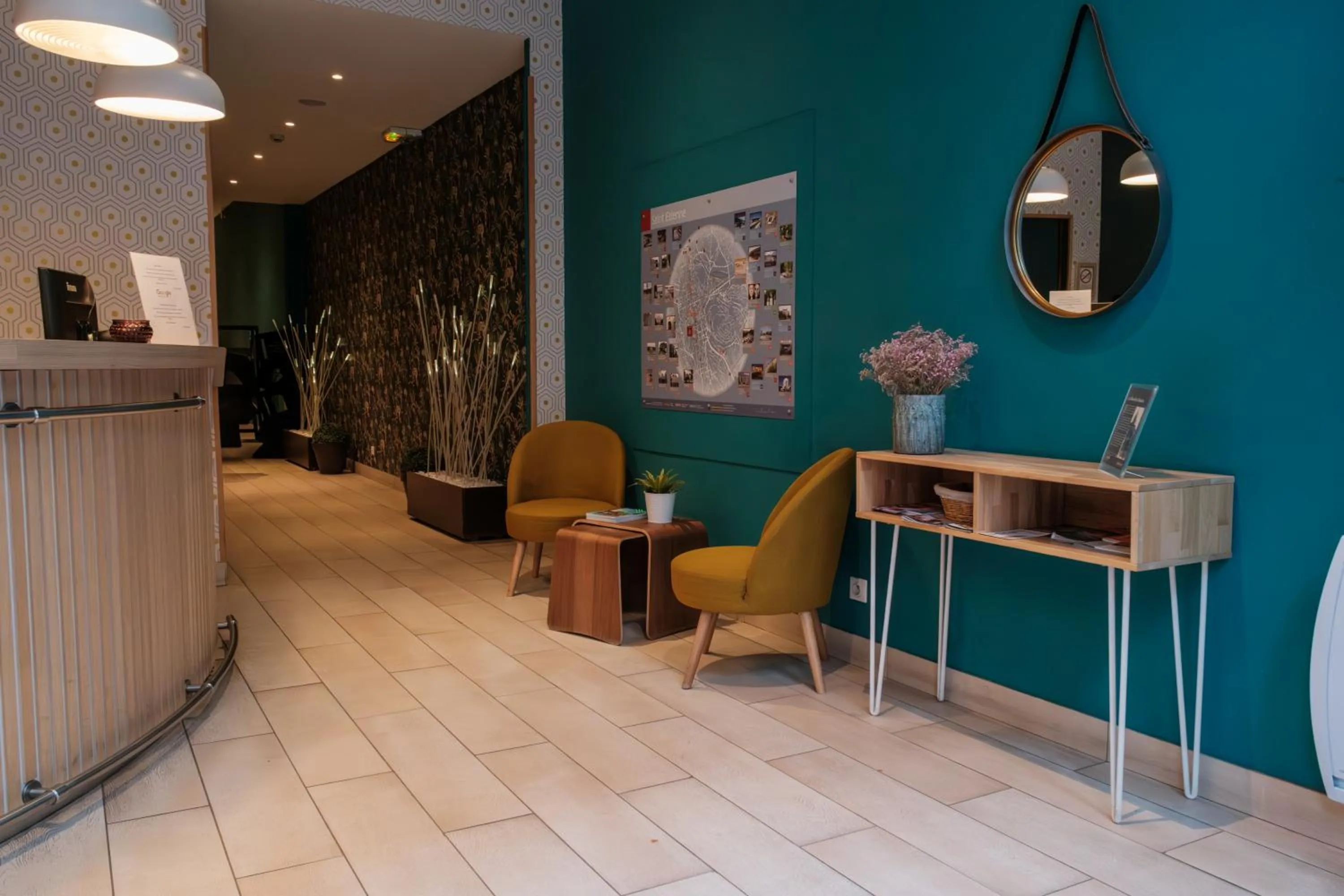 Lobby or reception in Comfort Aparthotel Saint-Etienne