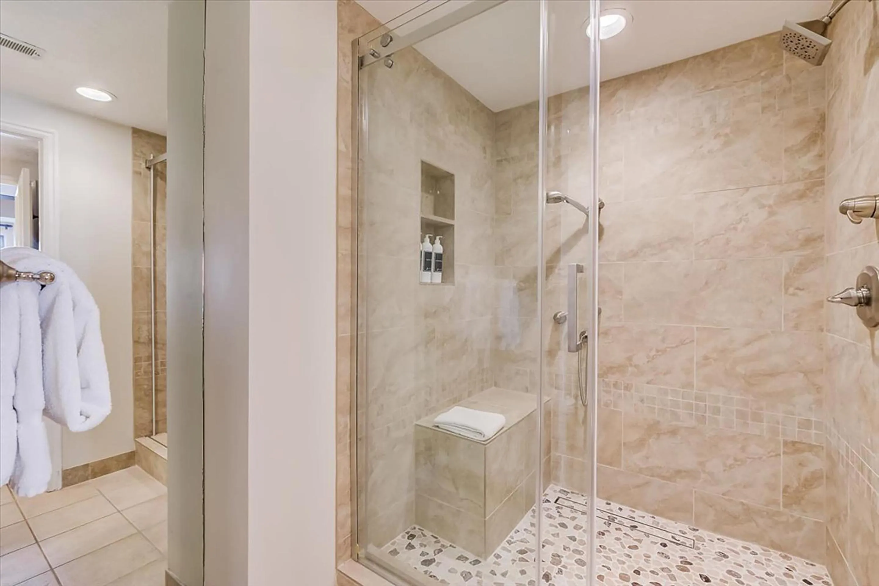 Shower in Shadow Ridge by All Seasons Resort Lodging