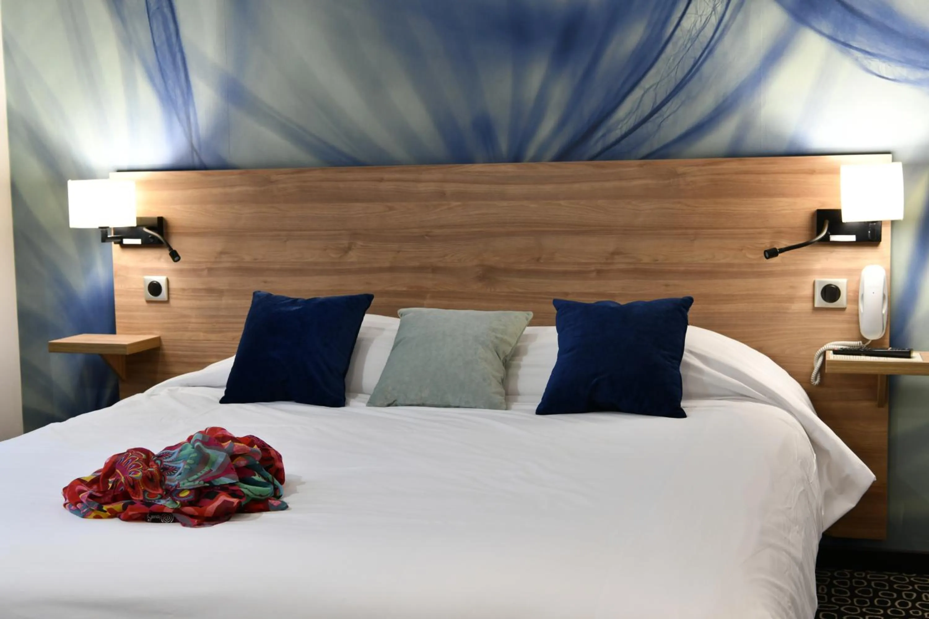 Photo of the whole room, Bed in In Situ Hotel